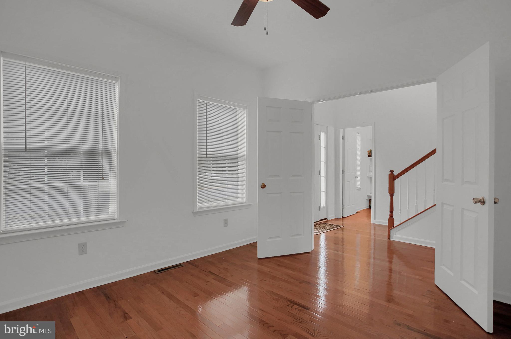 DICKINSON GREEN - Residential