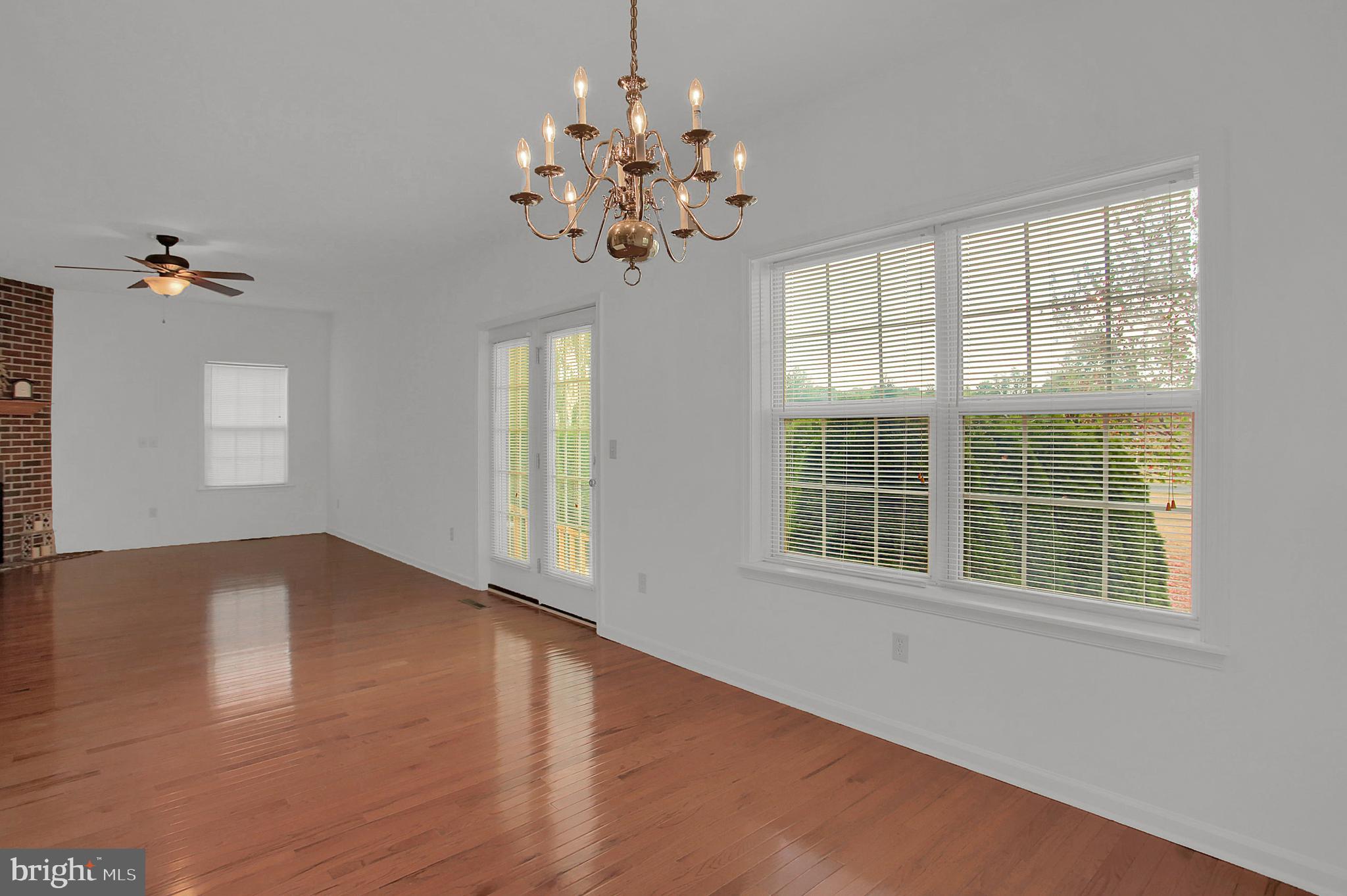 DICKINSON GREEN - Residential