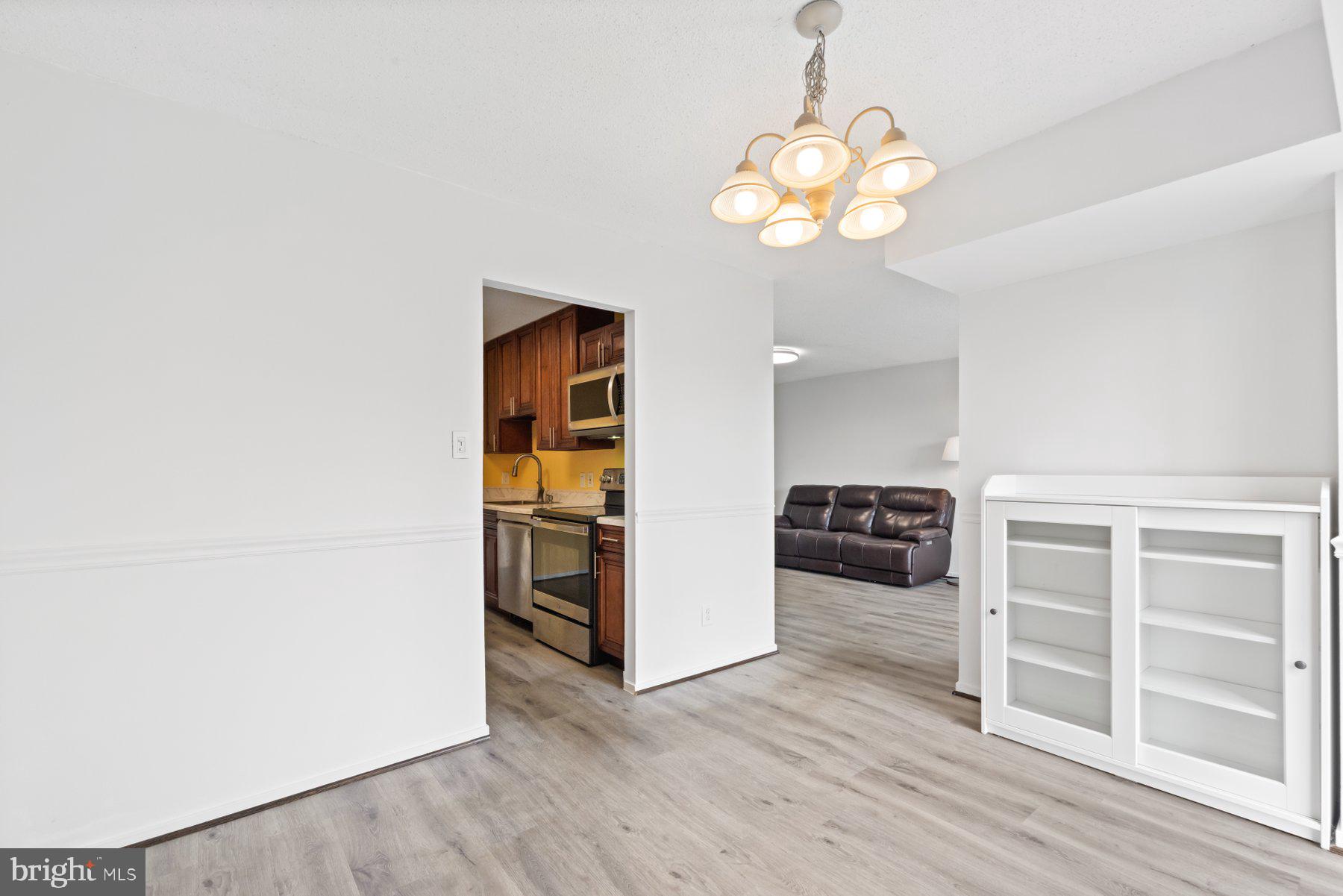 IDYLWOOD TOWERS CONDO - Residential