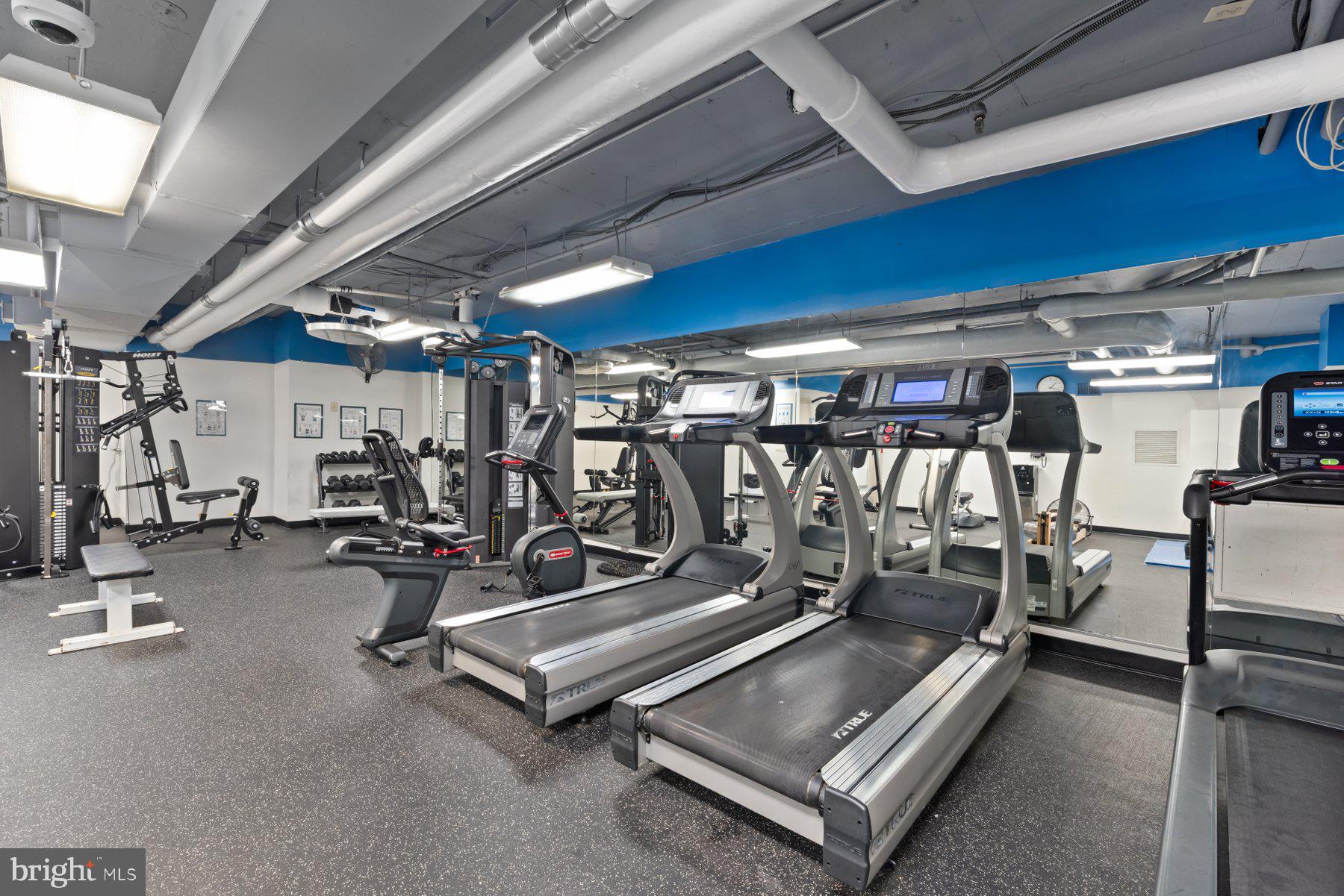 IDYLWOOD TOWERS CONDO - Residential