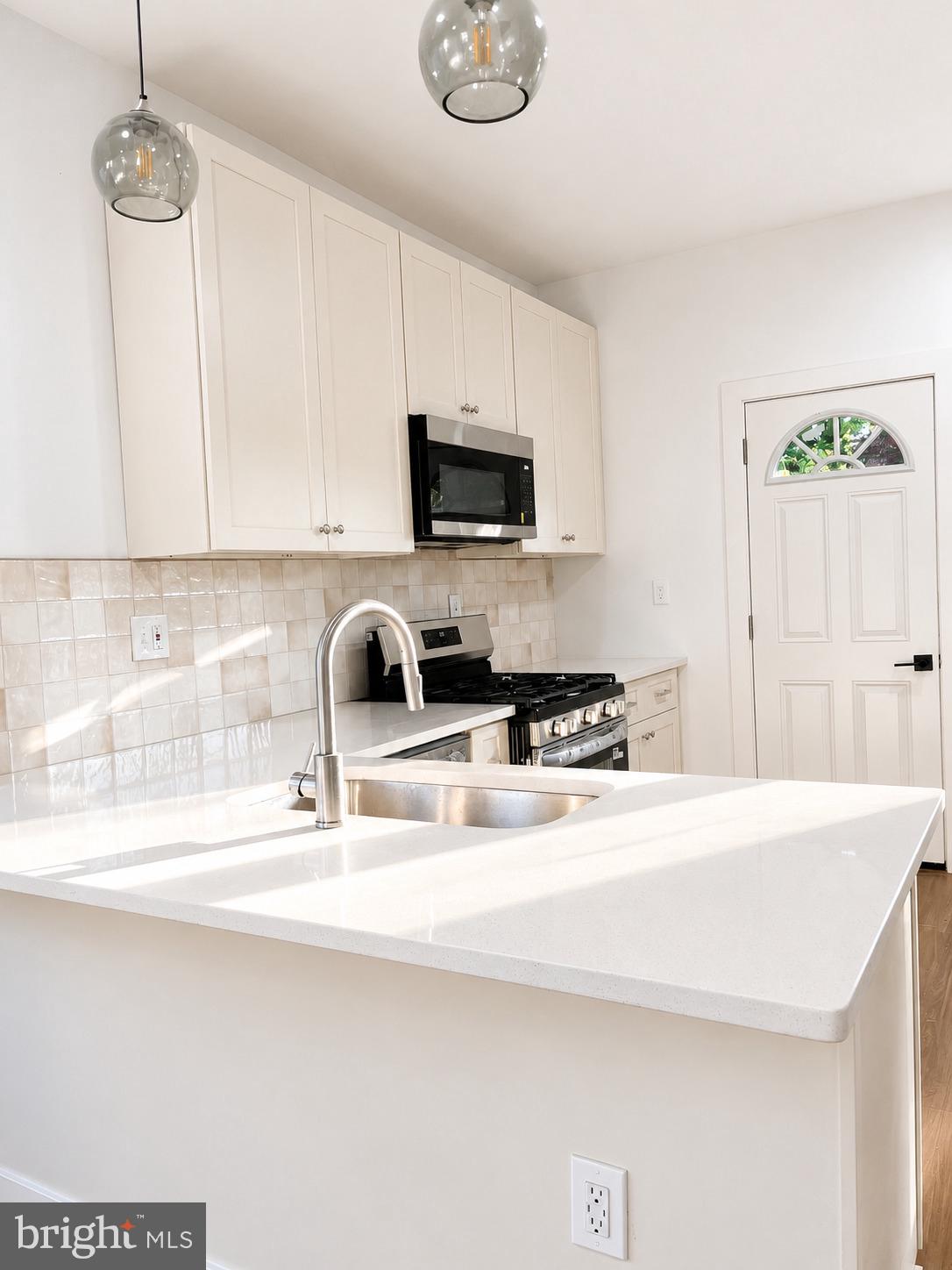 NORTH HALETHORPE - Residential