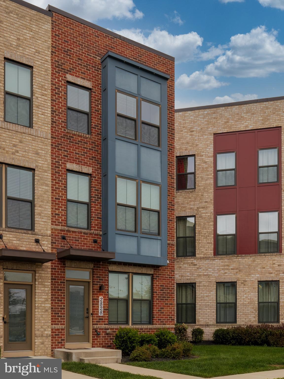 VILLAGE OF TOWNE SQUARE - Residential