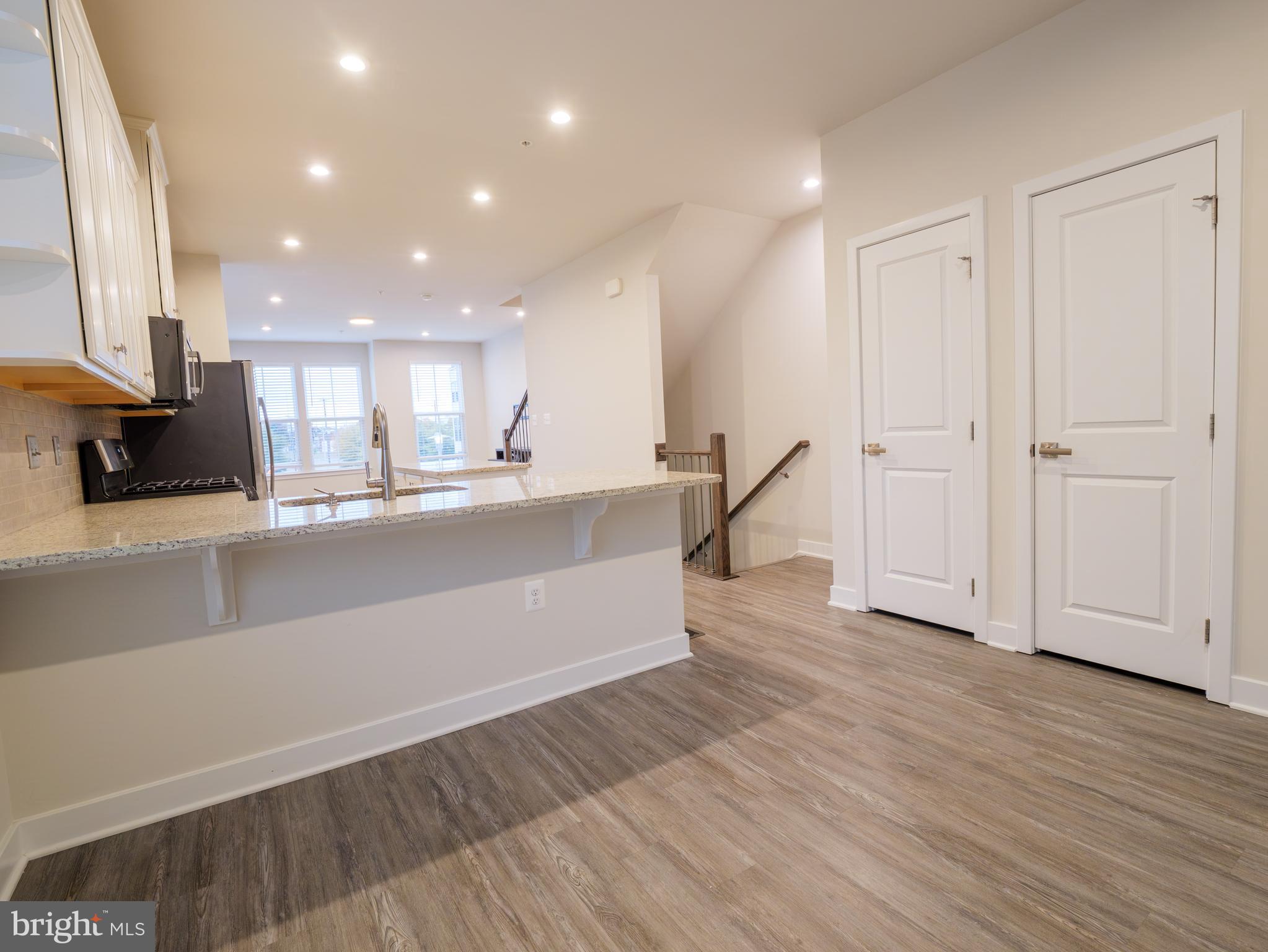 VILLAGE OF TOWNE SQUARE - Residential