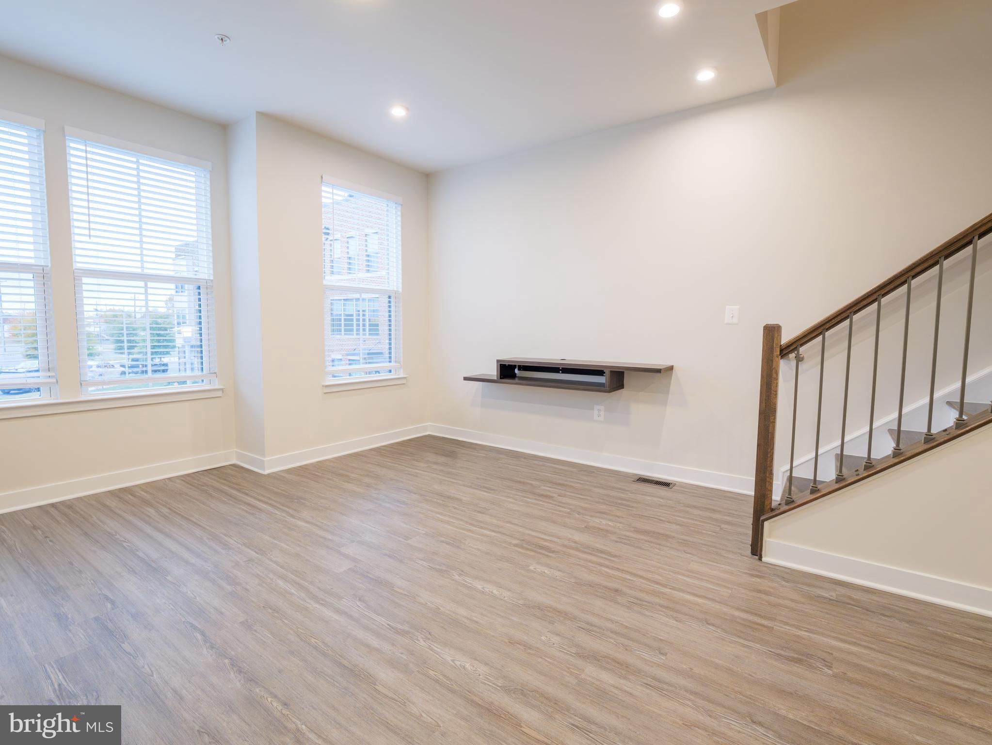 VILLAGE OF TOWNE SQUARE - Residential