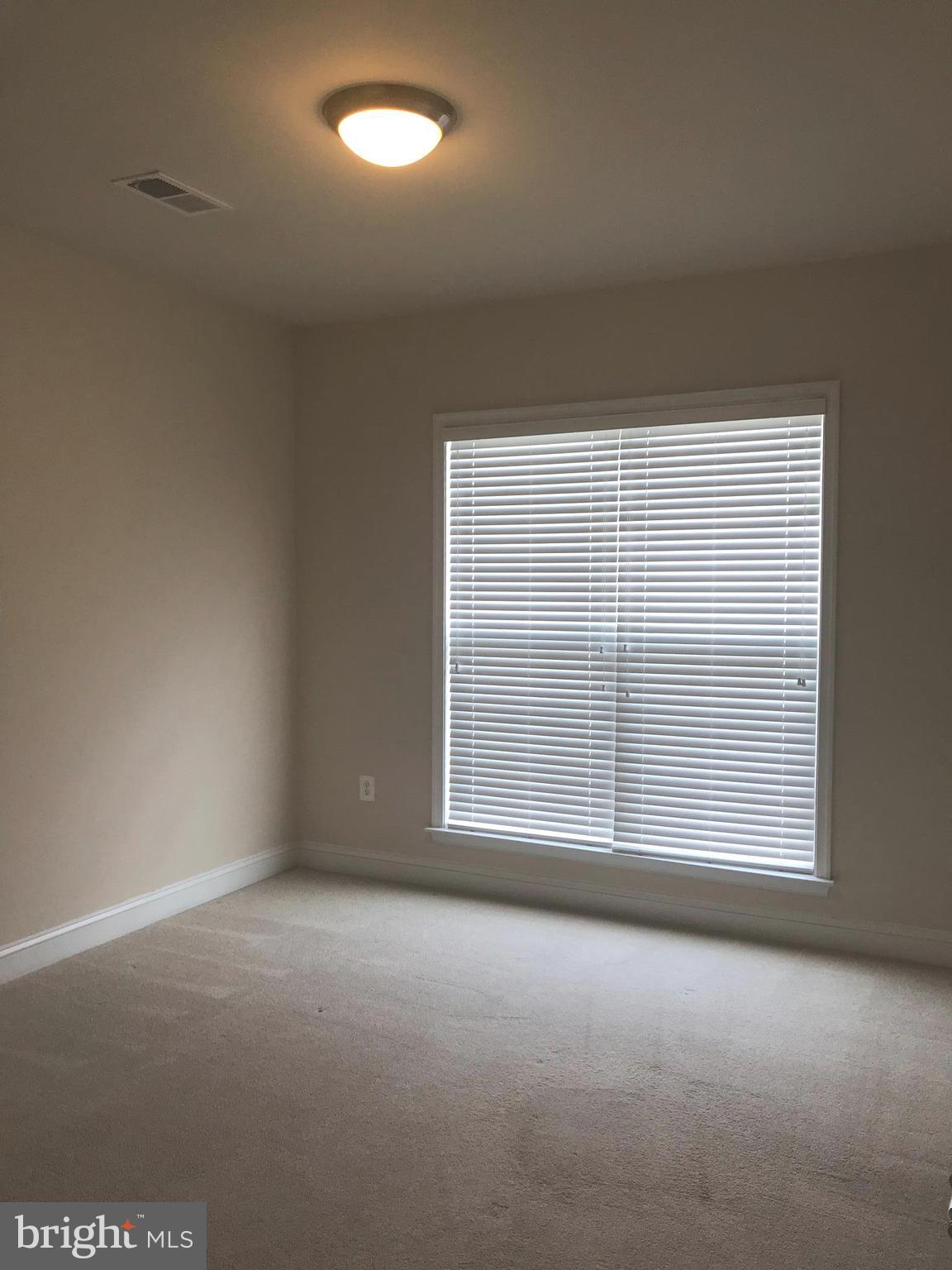 POTOMAC CLUB - Residential