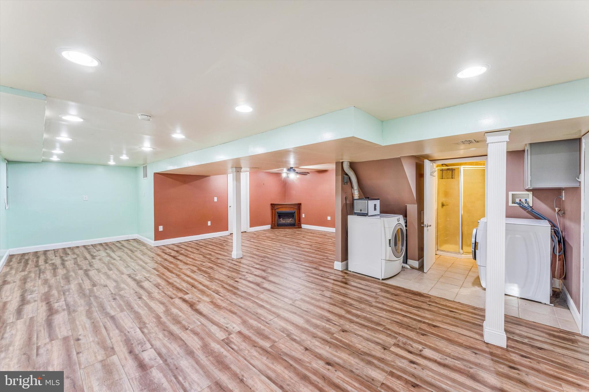 LOISDALE ESTATES - Residential