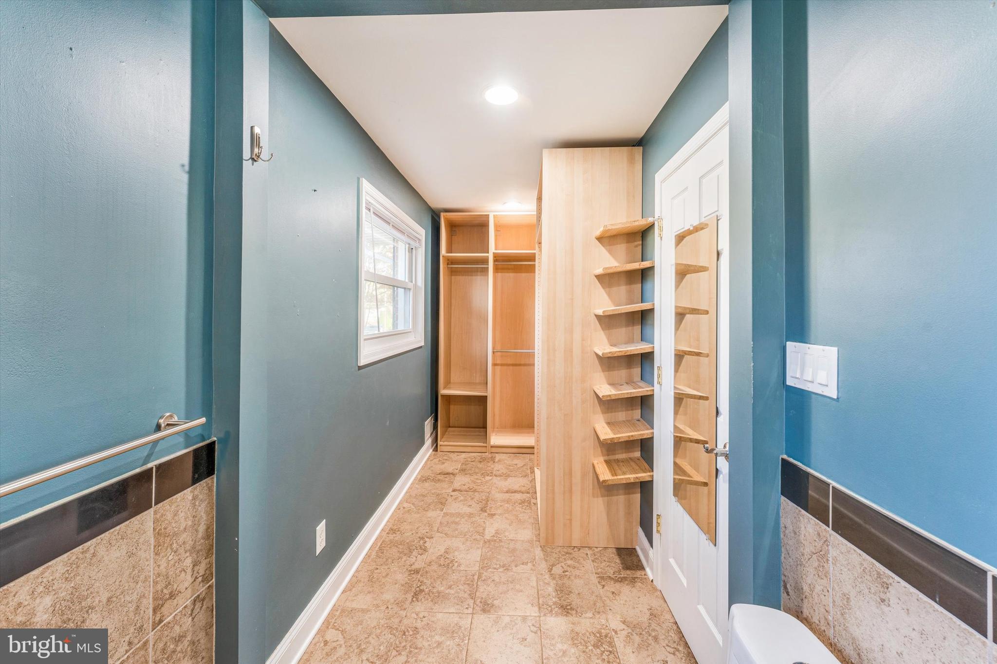 LOISDALE ESTATES - Residential