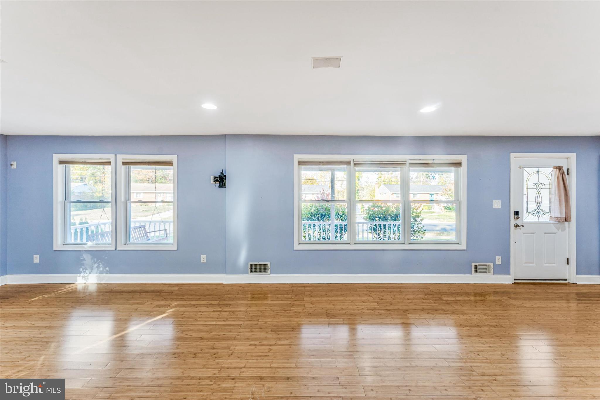 LOISDALE ESTATES - Residential