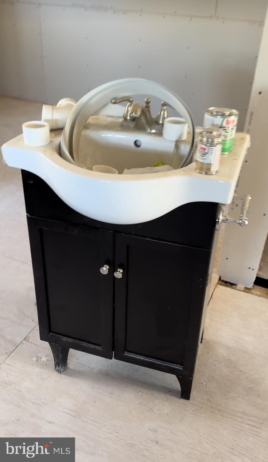 24872 MEETING HOUSE ROAD