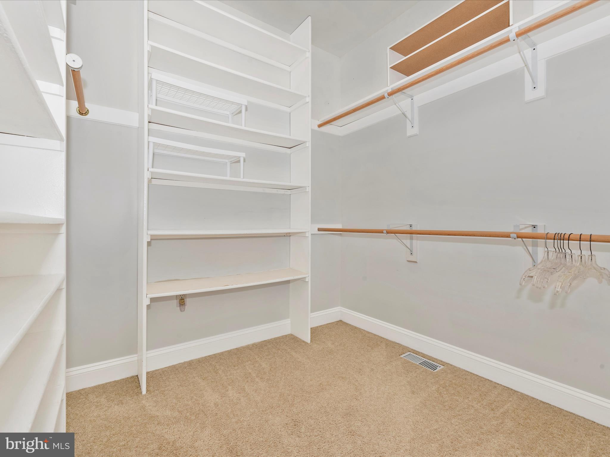 MONKS MISERY - Residential