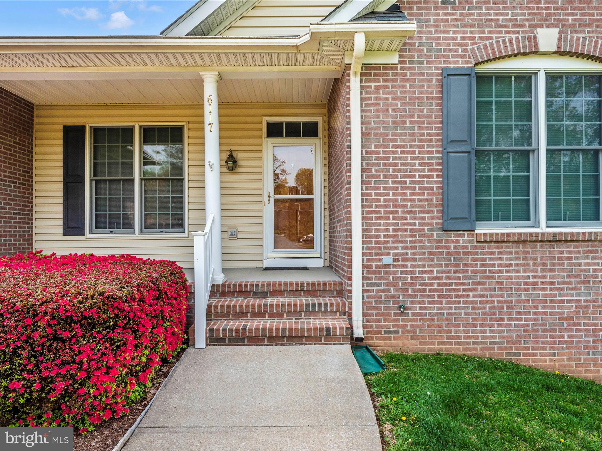 MONKS MISERY - Residential