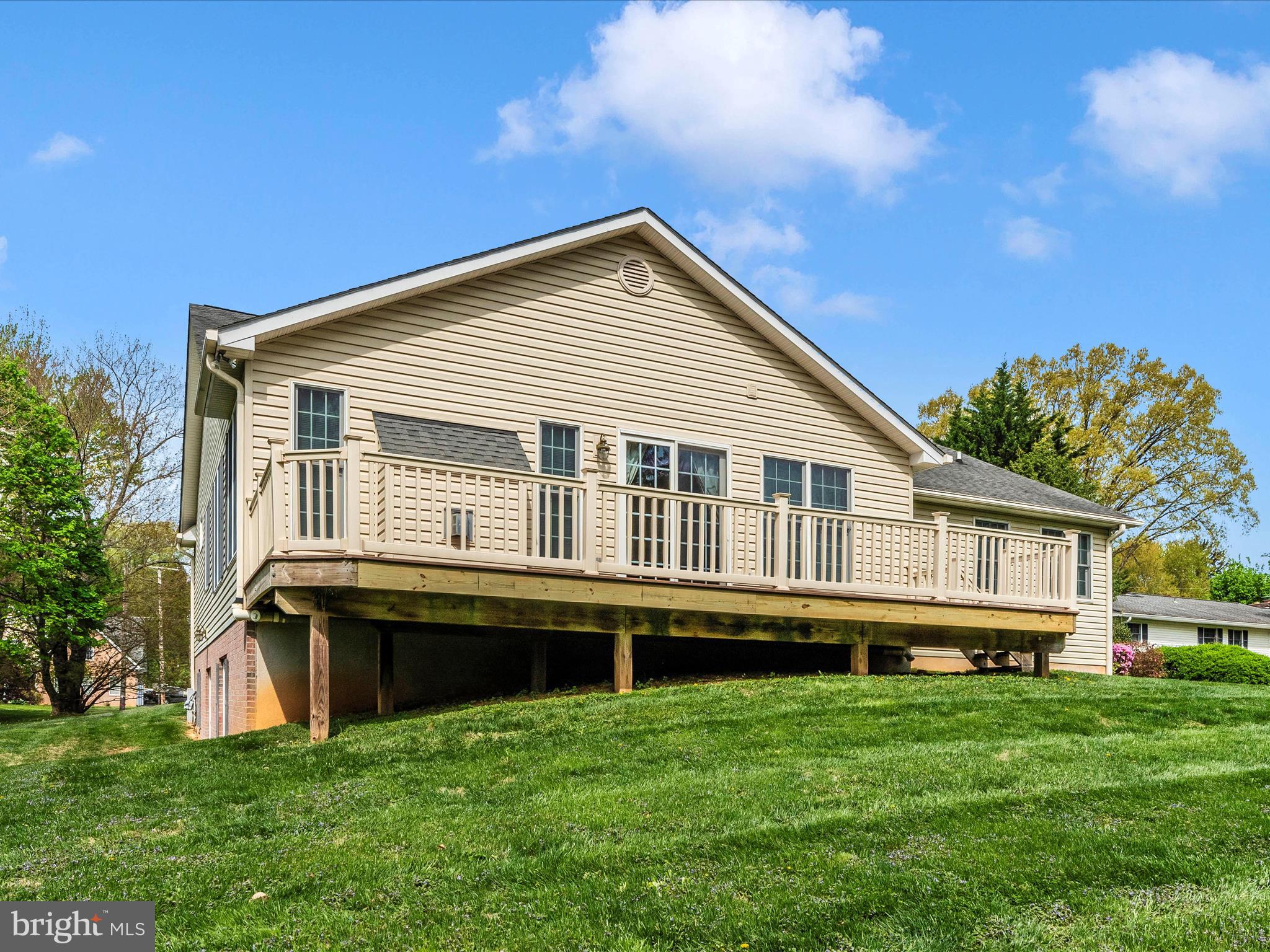 MONKS MISERY - Residential