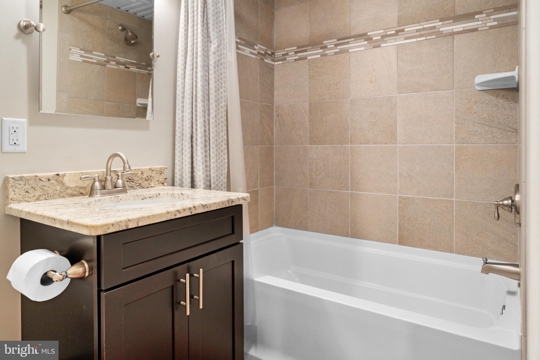 VILLAGE OF LONG REACH - Residential