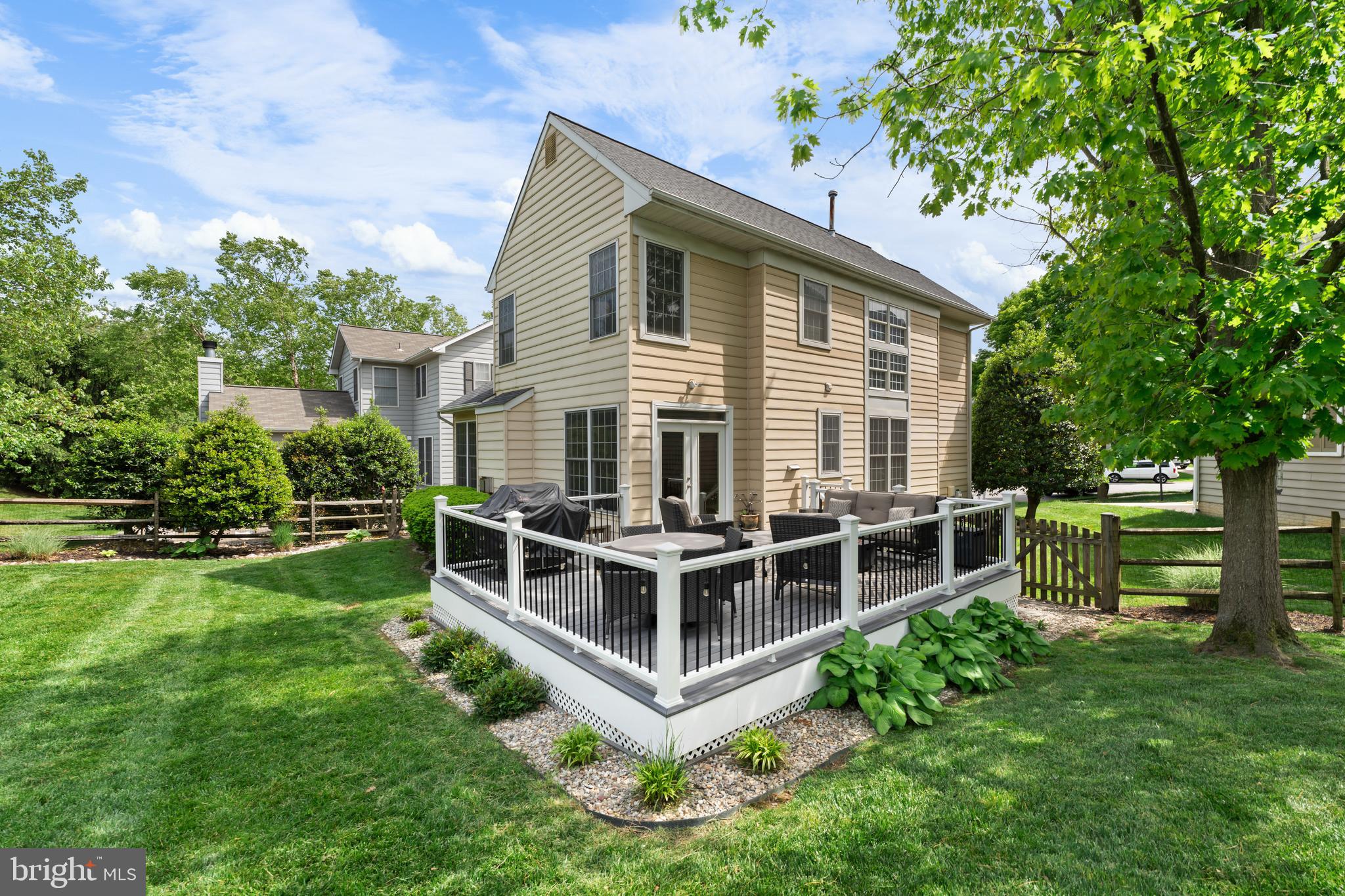 VILLAGE OF LONG REACH - Residential