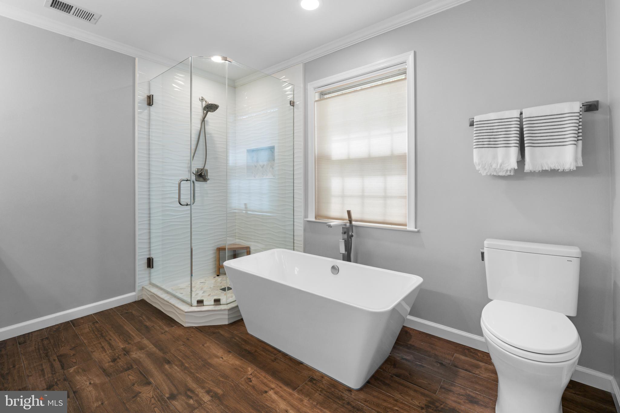 VILLAGE OF LONG REACH - Residential