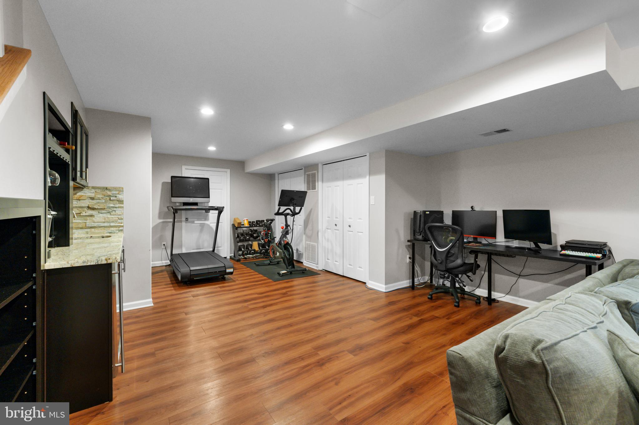 VILLAGE OF LONG REACH - Residential