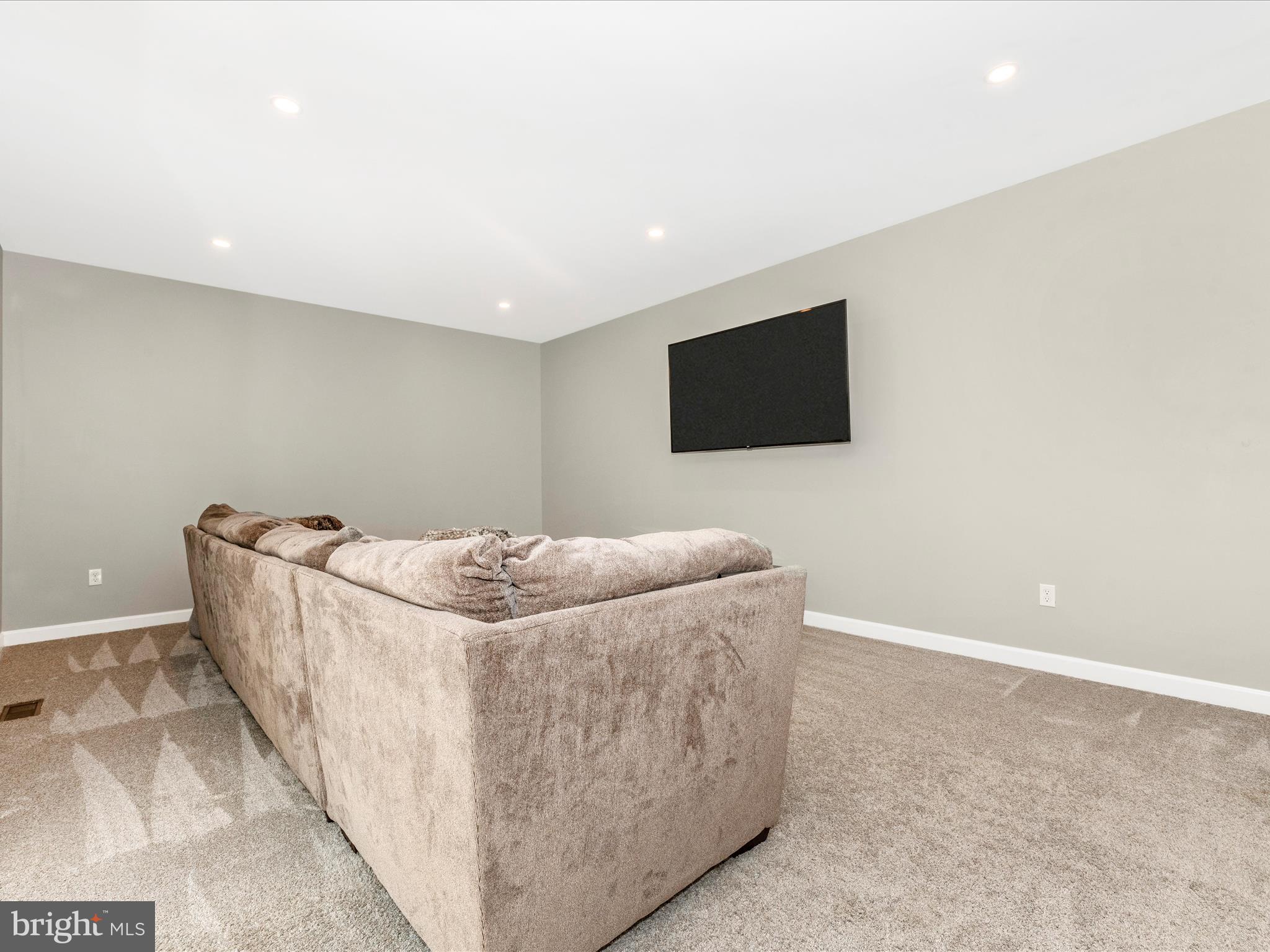 KINGSBROOK - Residential