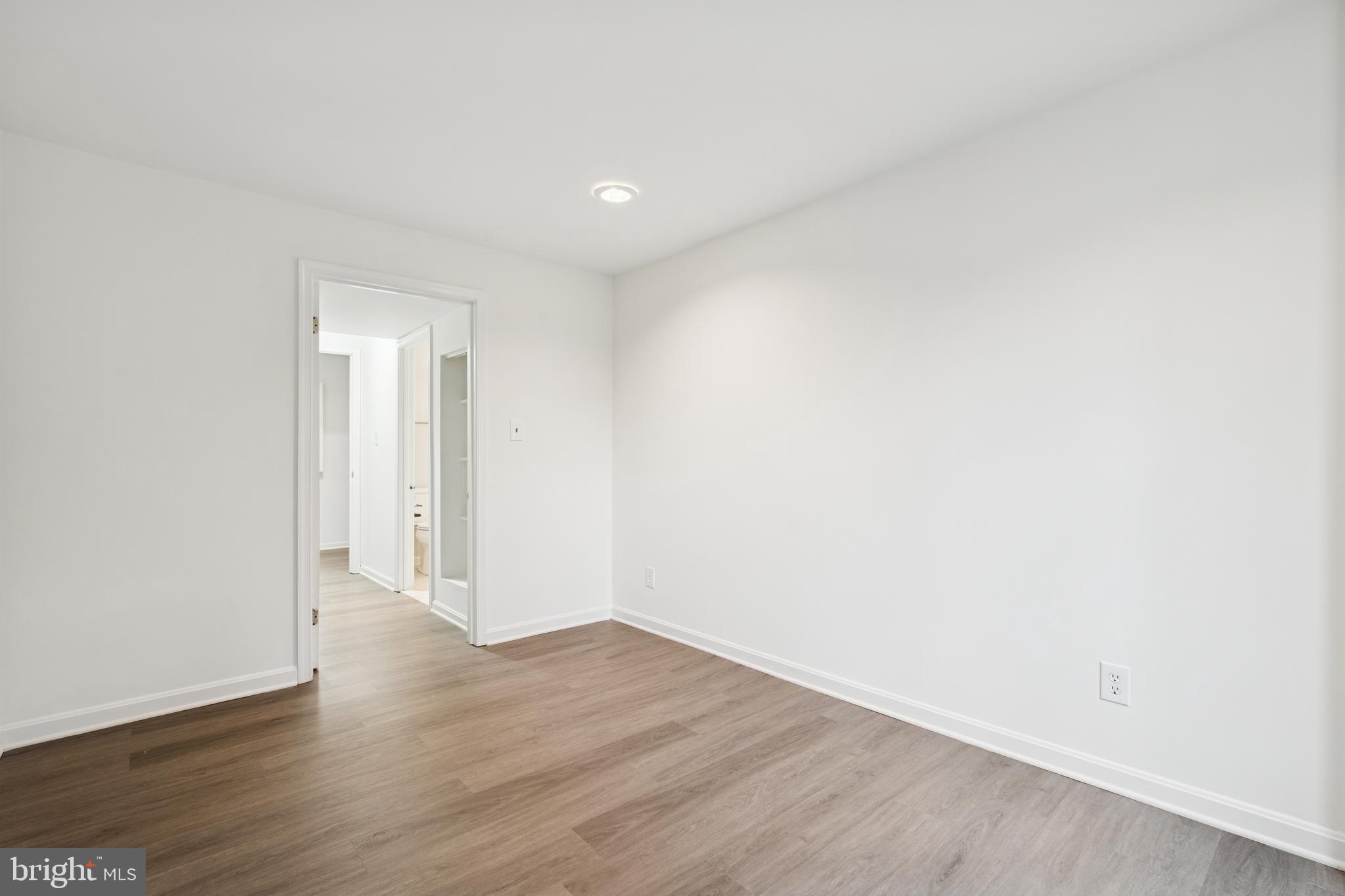 POTOMAC CHASE - Residential