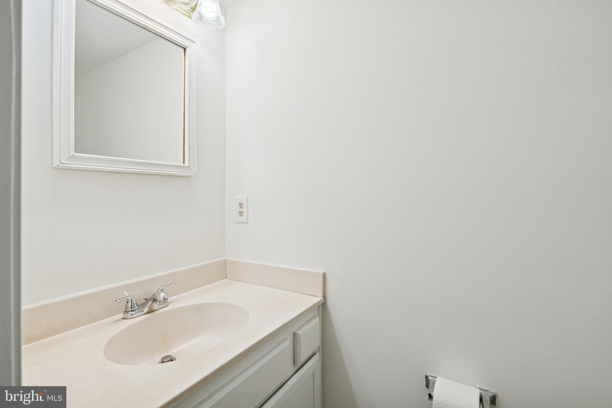 POTOMAC CHASE - Residential