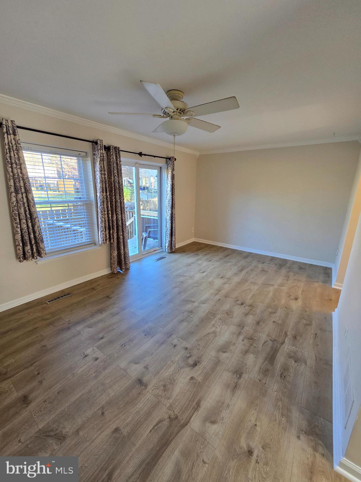 VILLAGE OF LONG REACH - Residential