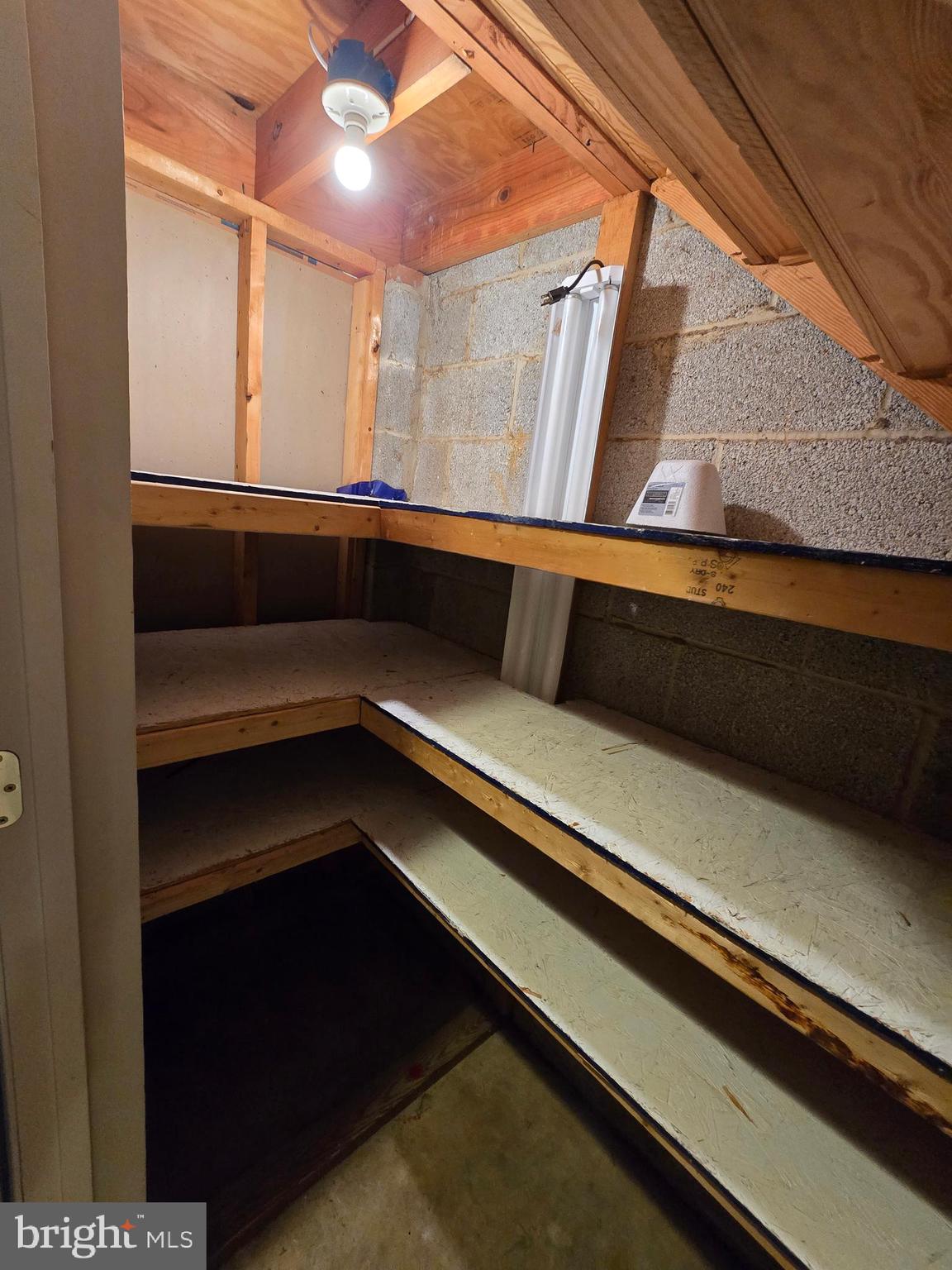 VILLAGE OF LONG REACH - Residential