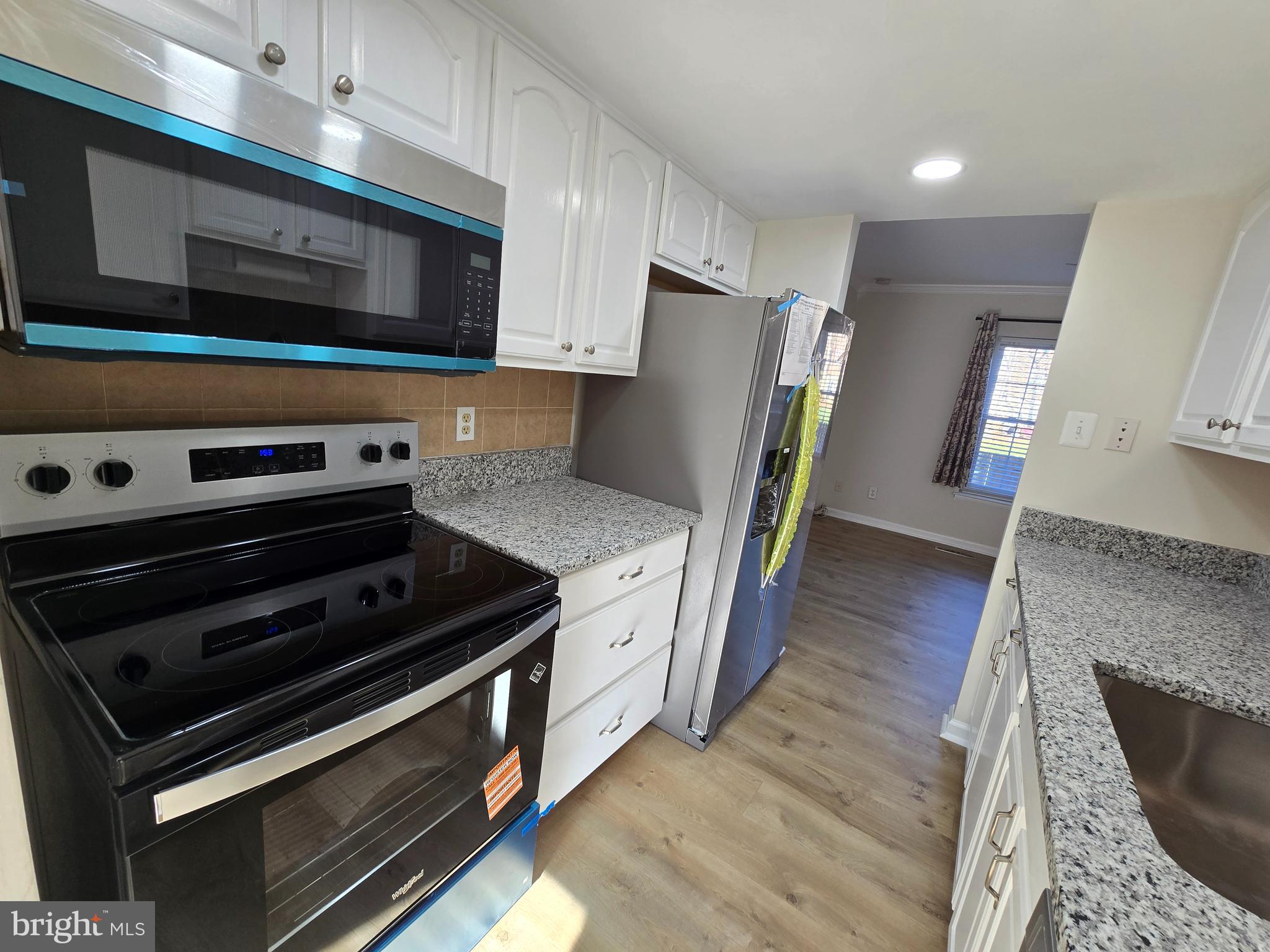 VILLAGE OF LONG REACH - Residential