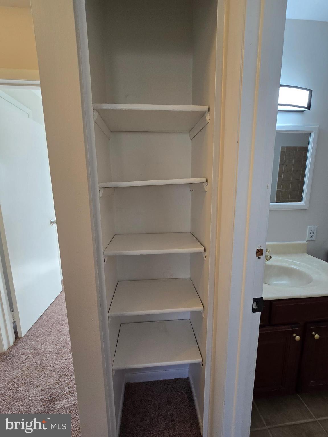 VILLAGE OF LONG REACH - Residential