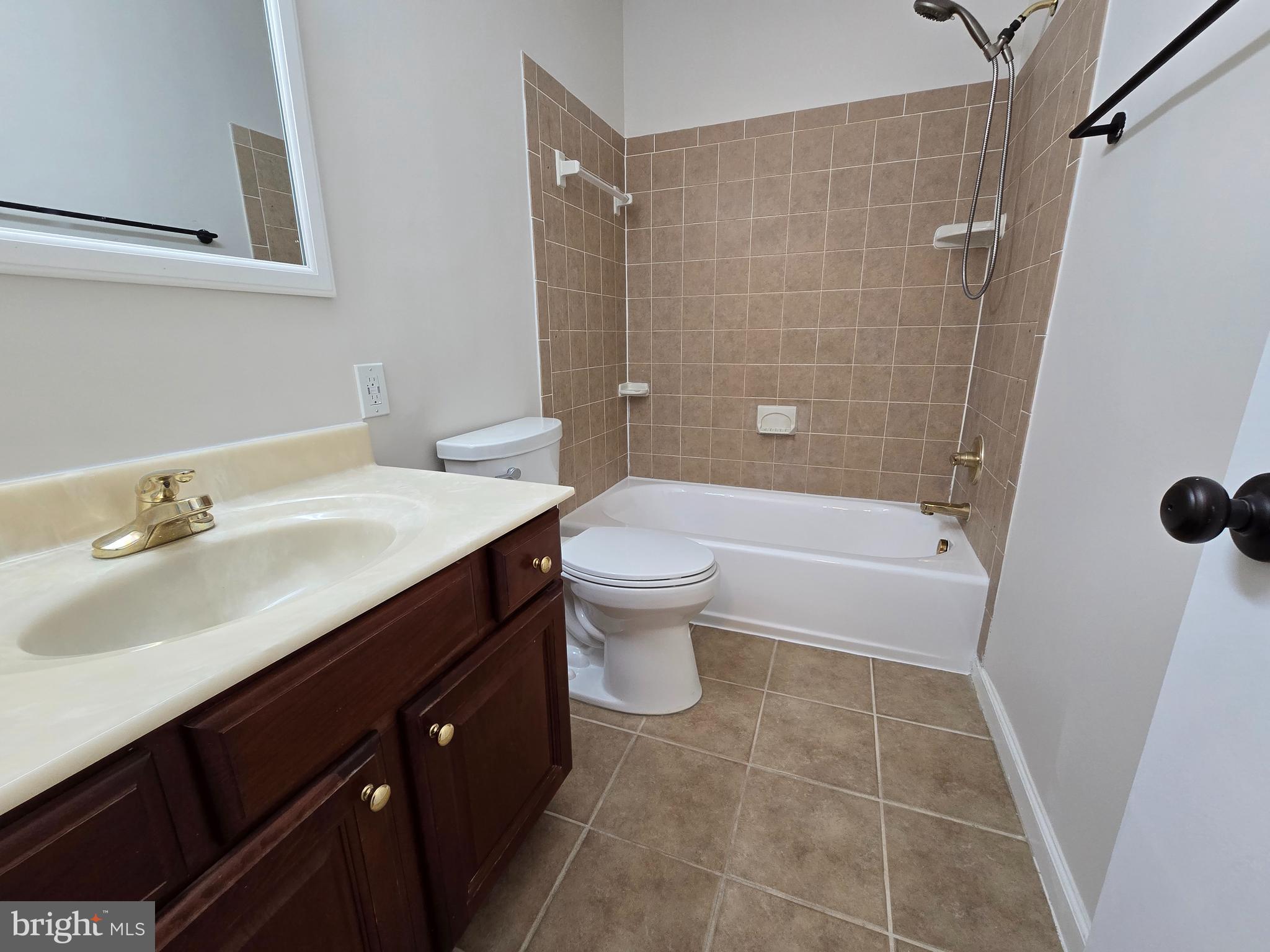 VILLAGE OF LONG REACH - Residential