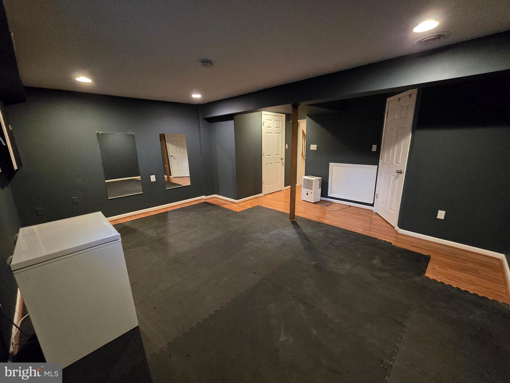 VILLAGE OF LONG REACH - Residential