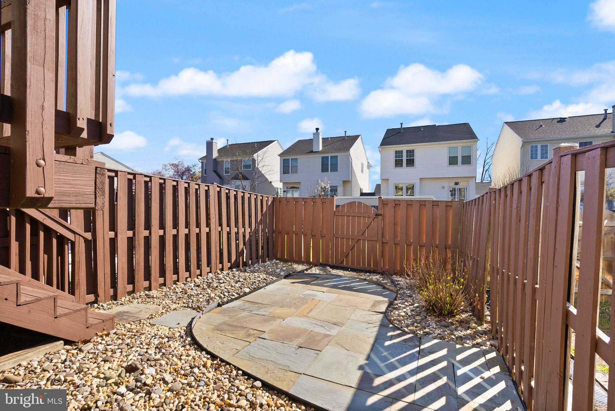 GREEN TRAILS - Residential