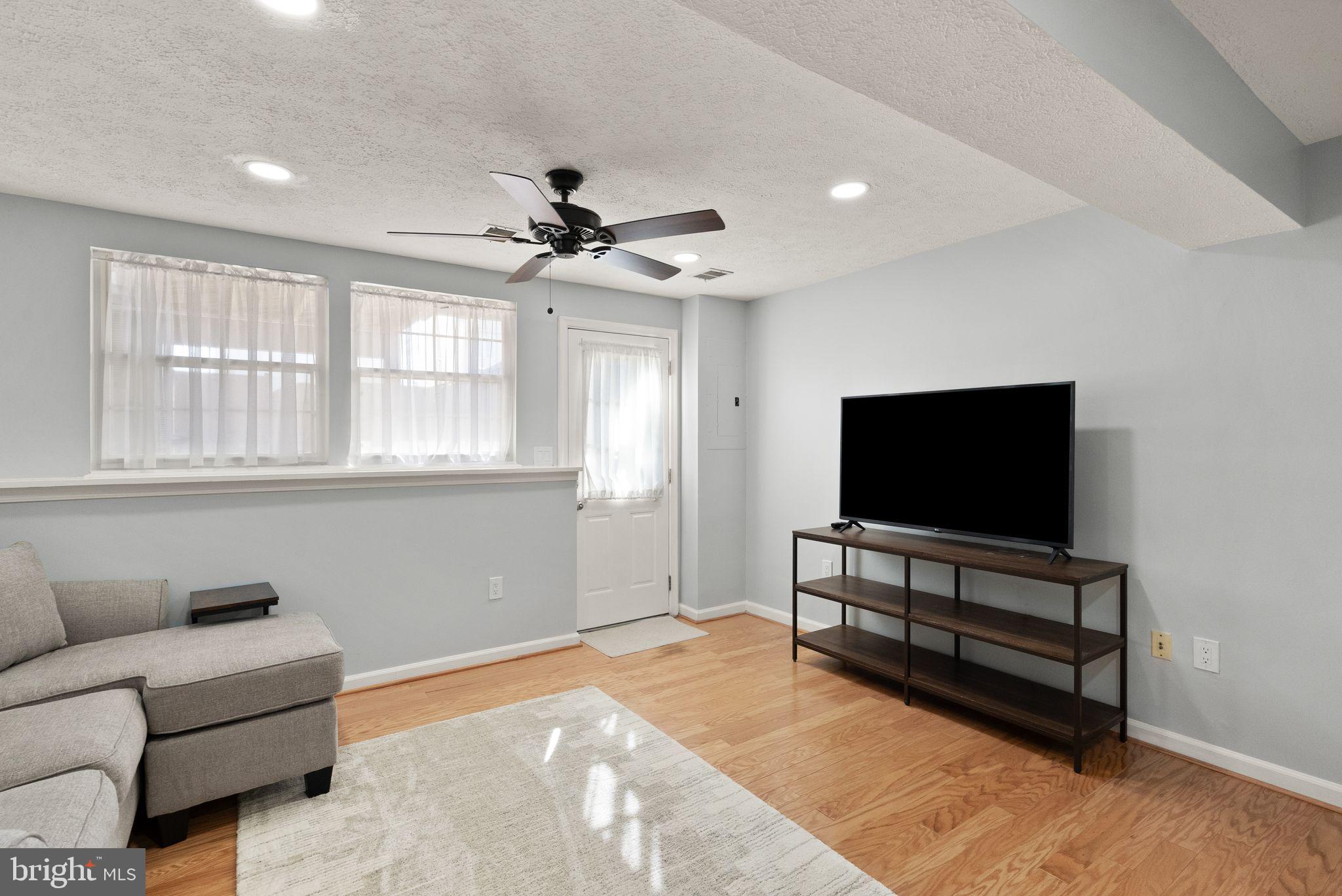 GREEN TRAILS - Residential