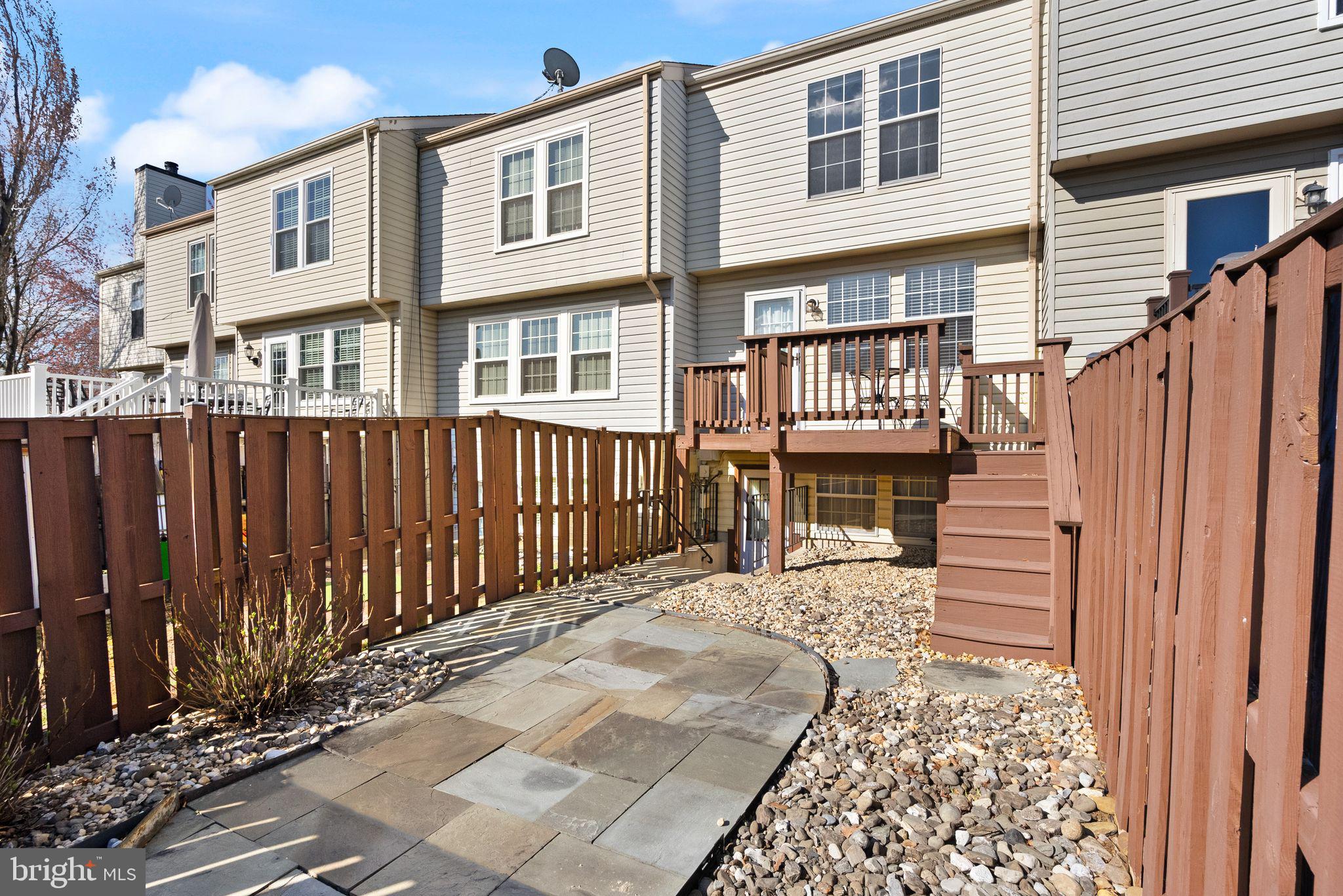 GREEN TRAILS - Residential