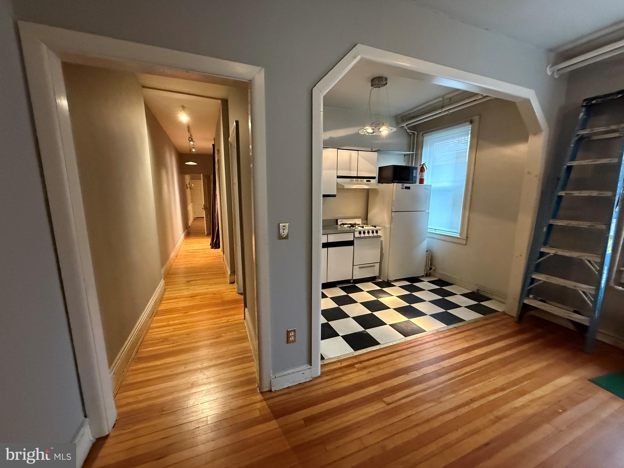 MOUNT VERNON PLACE HISTORIC DISTRICT - Commercial Lease