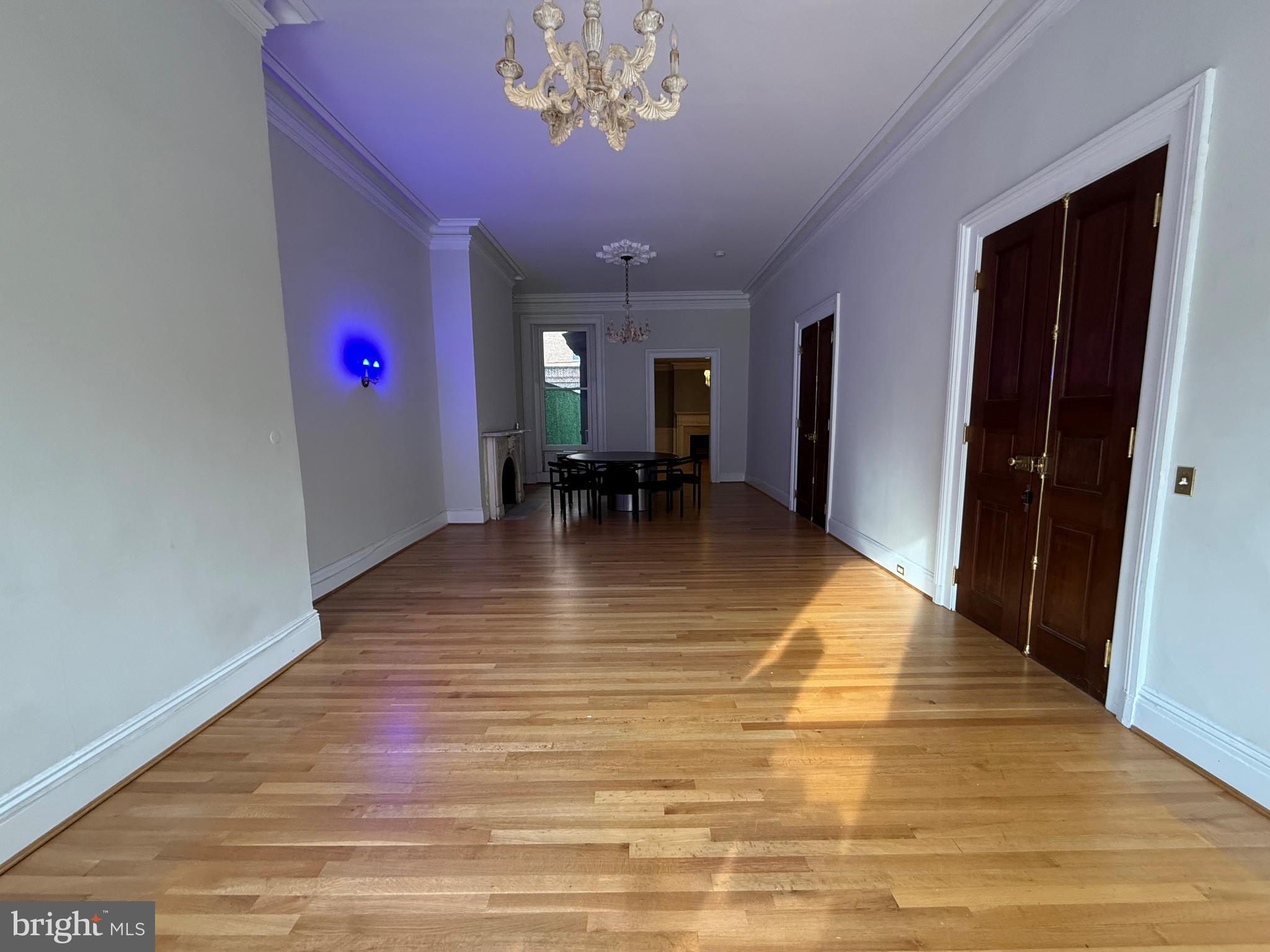 MOUNT VERNON PLACE HISTORIC DISTRICT - Commercial Lease