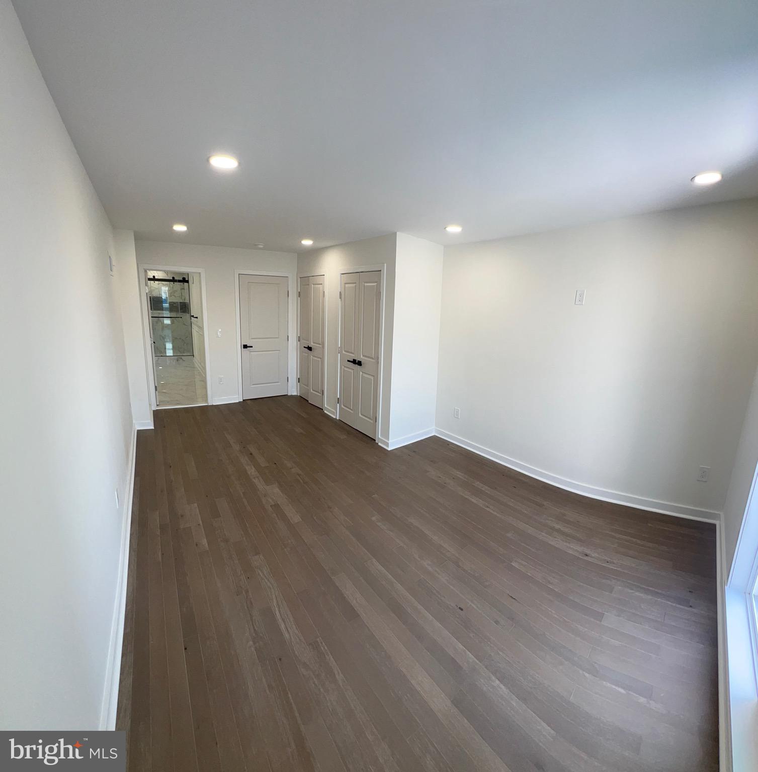 KENSINGTON - Residential