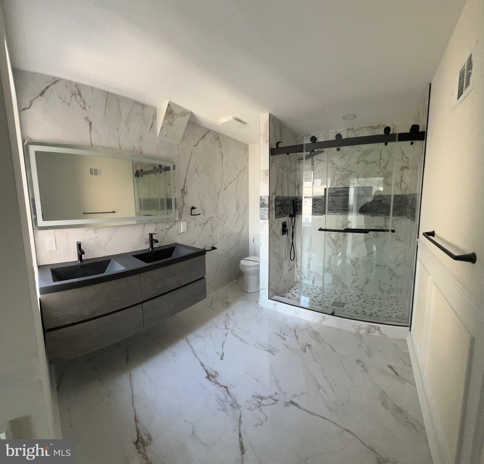 KENSINGTON - Residential
