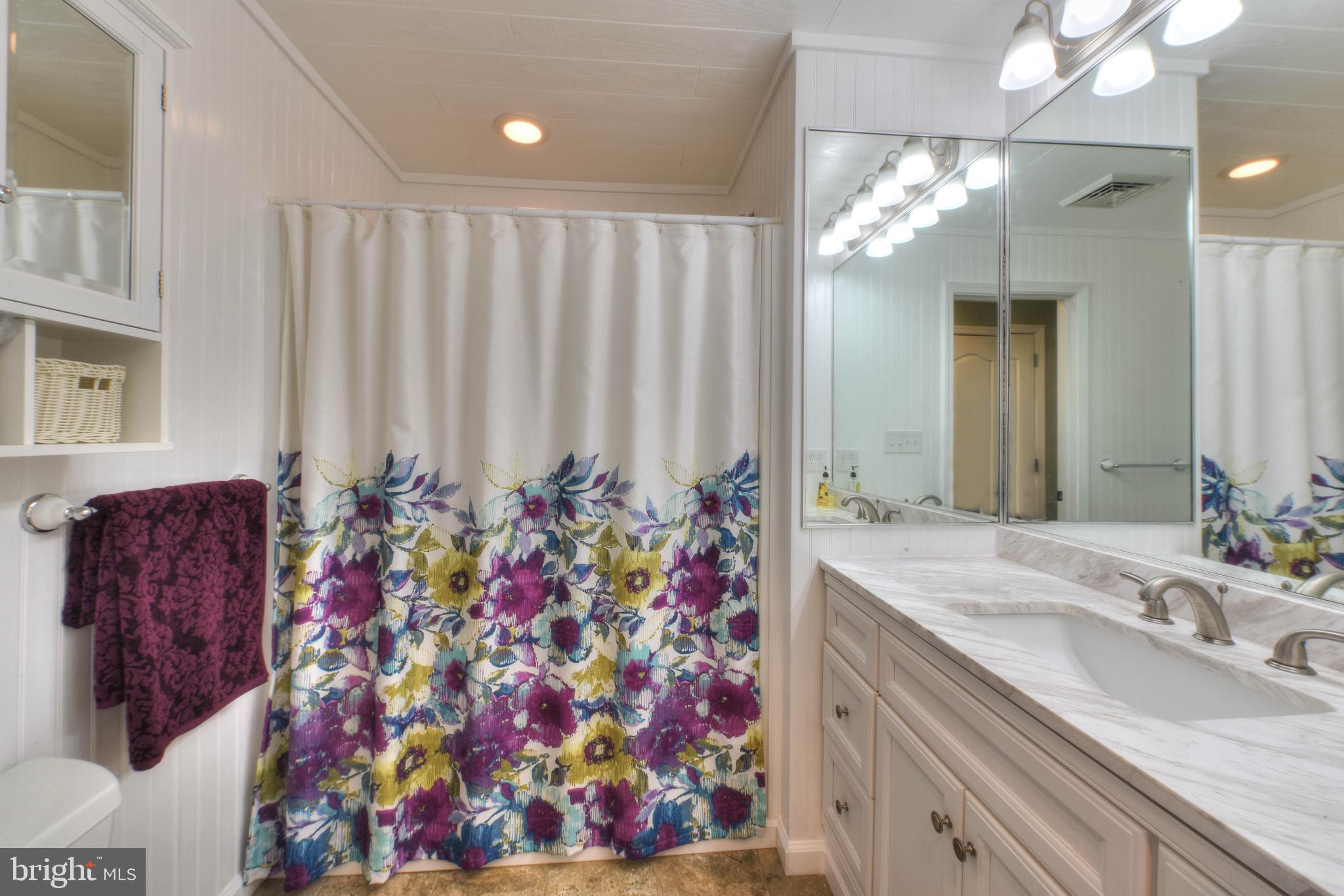 INDIAN BEACH - Residential