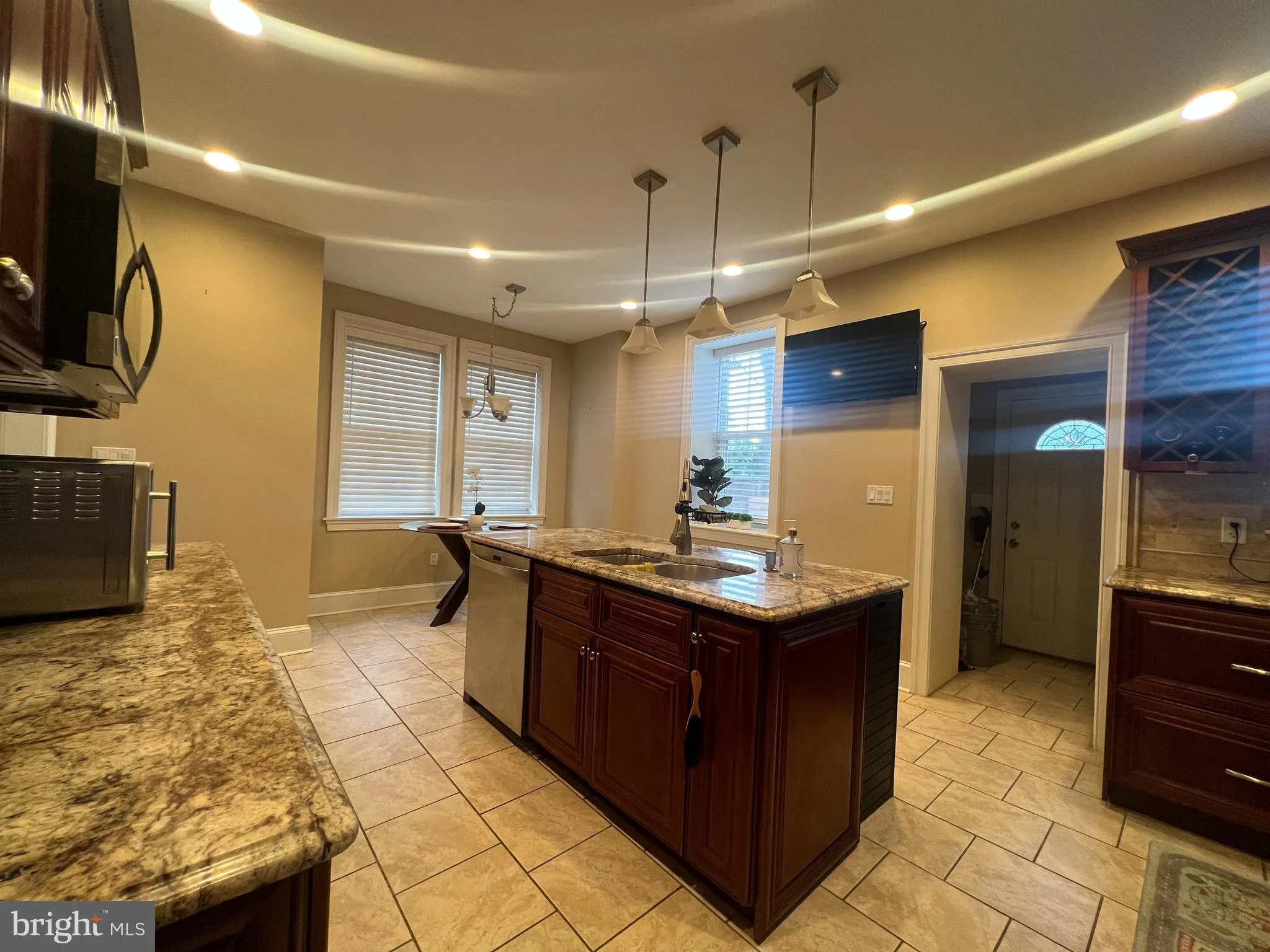 Philadelphia, Pennsylvania 19131, United States, 5 Bedrooms Bedrooms, ,3 BathroomsBathrooms,Residential,Contingent,50913