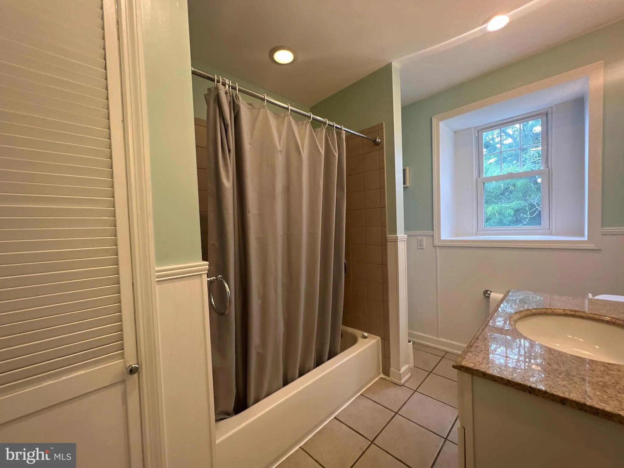 Philadelphia, Pennsylvania 19131, United States, 5 Bedrooms Bedrooms, ,3 BathroomsBathrooms,Residential,Contingent,50913