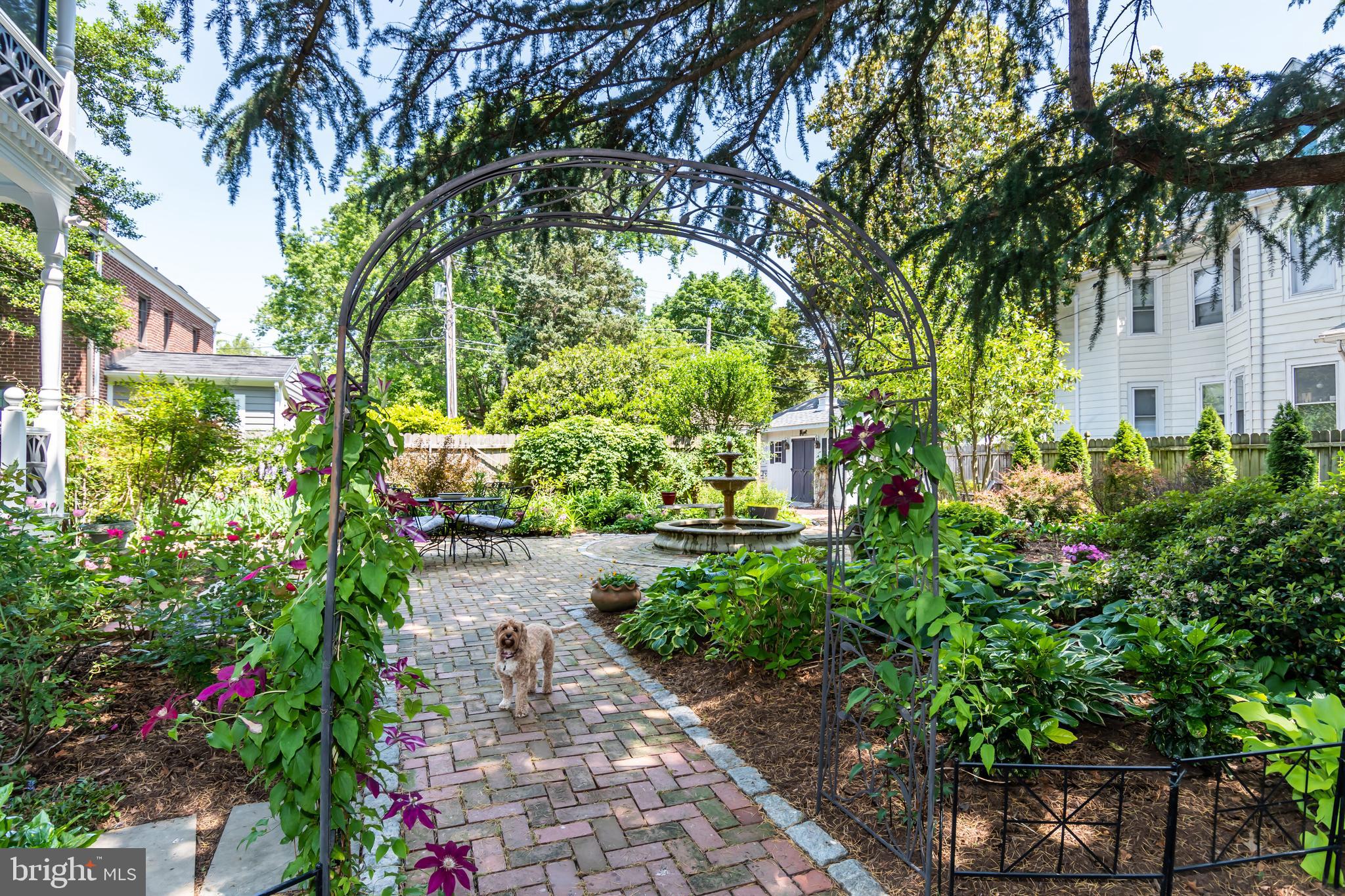 EASTON HISTORIC DISTRICT - Residential
