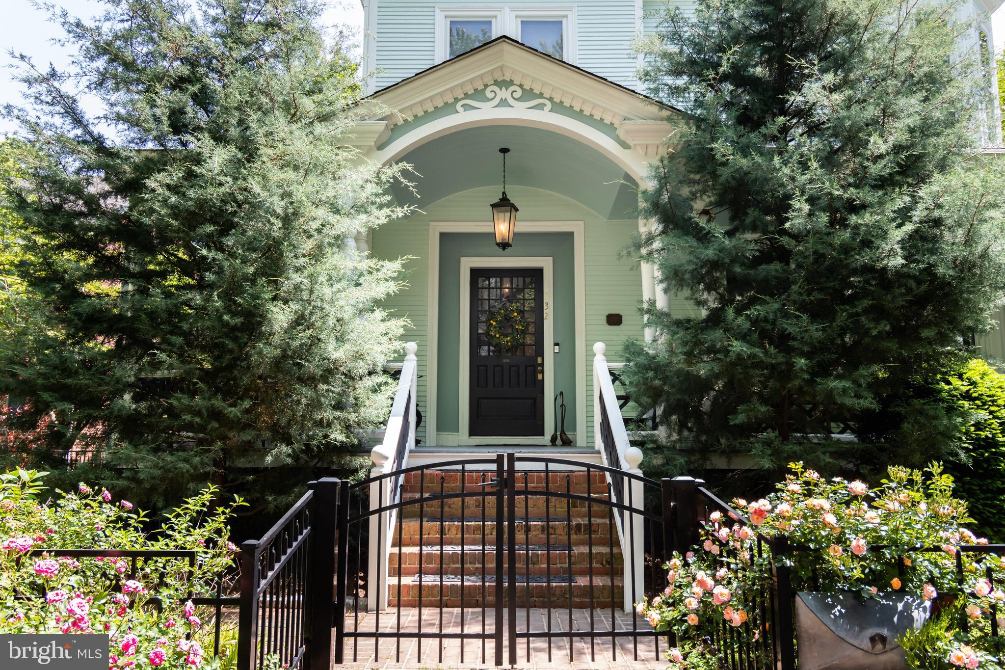 EASTON HISTORIC DISTRICT - Residential