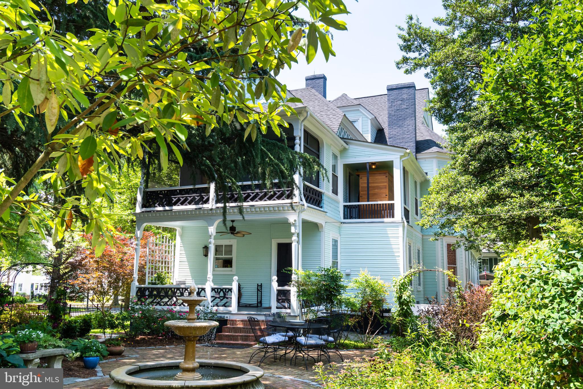 EASTON HISTORIC DISTRICT - Residential