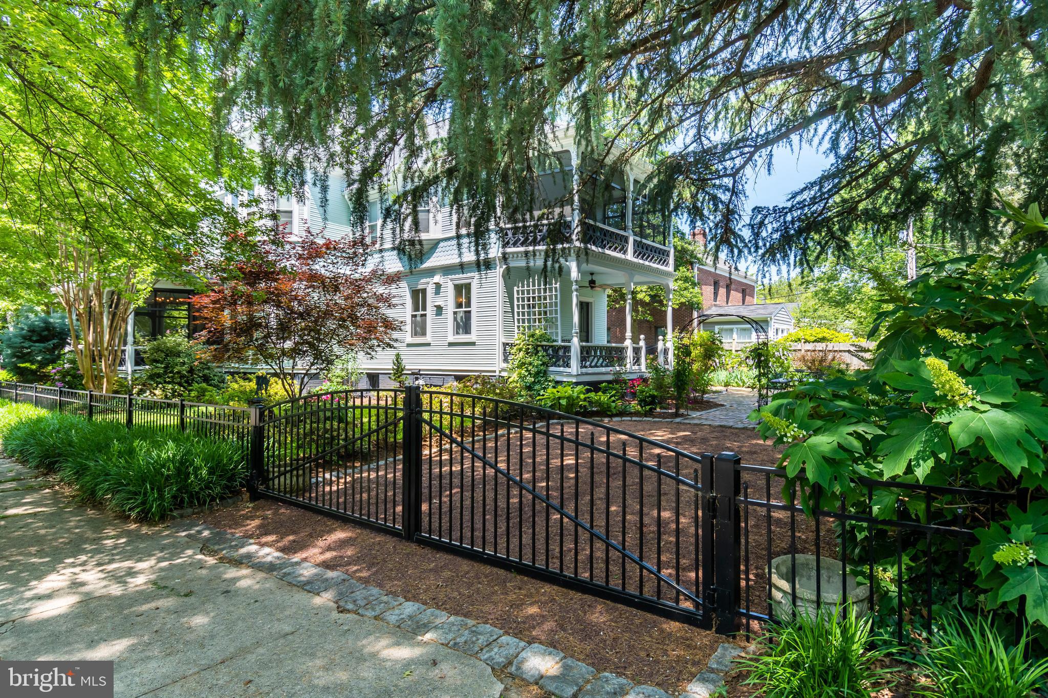 EASTON HISTORIC DISTRICT - Residential