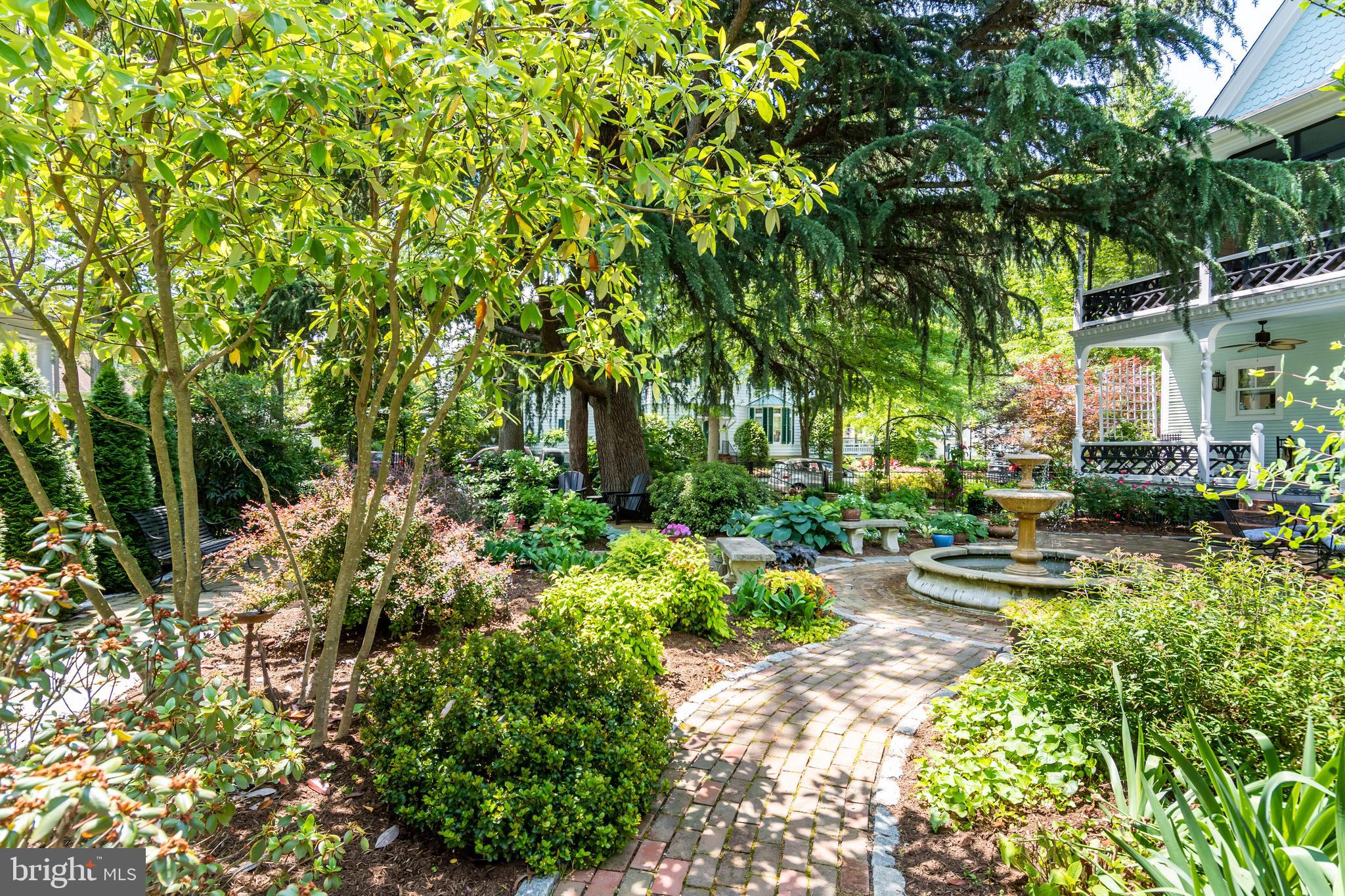 EASTON HISTORIC DISTRICT - Residential