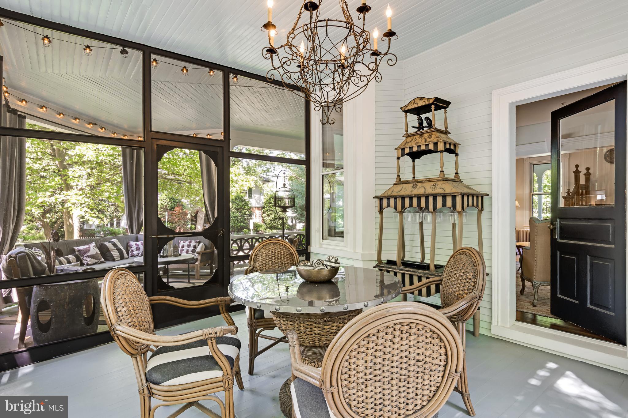 EASTON HISTORIC DISTRICT - Residential