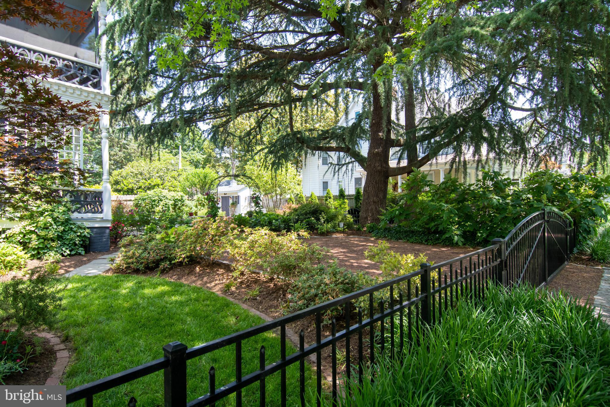 EASTON HISTORIC DISTRICT - Residential