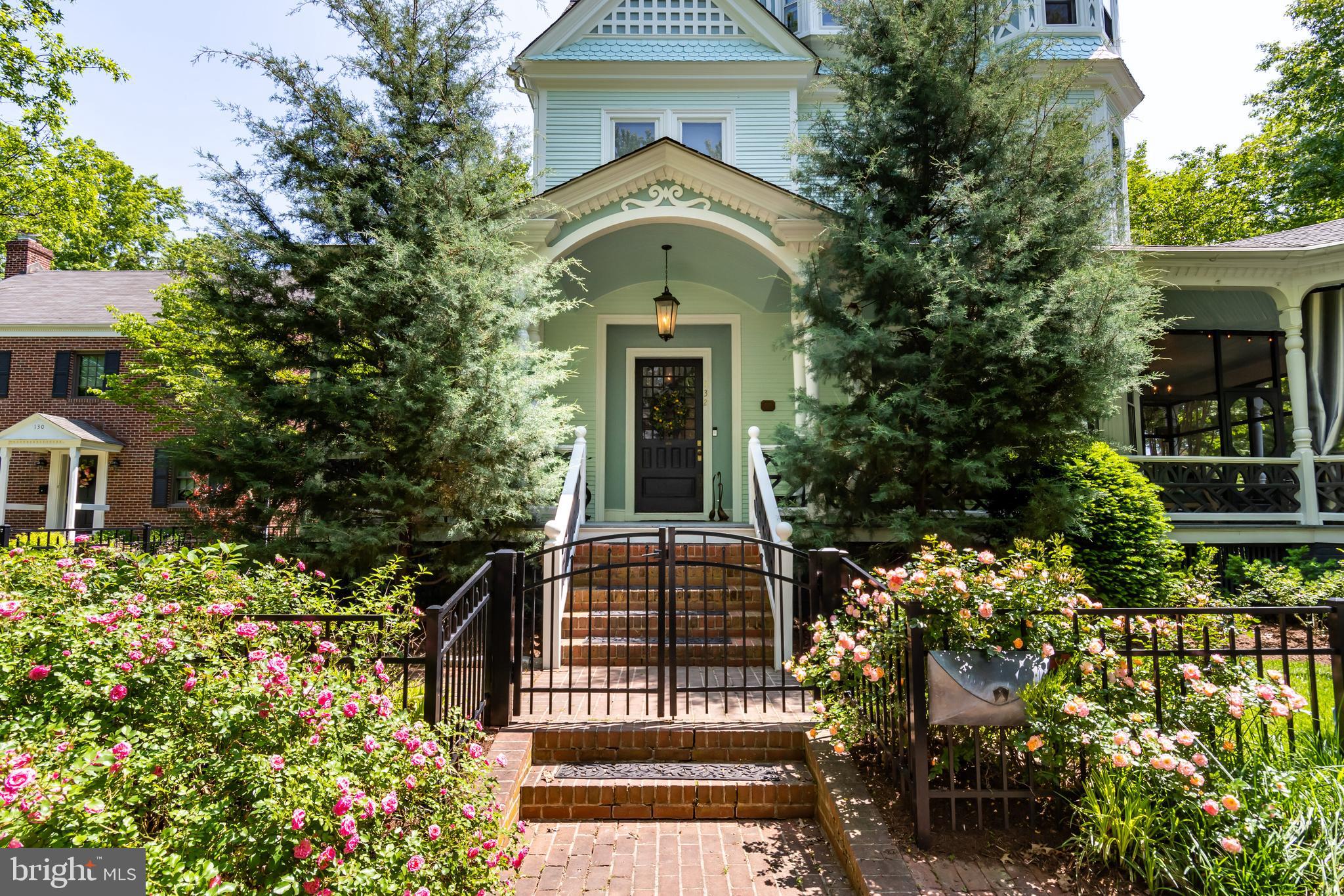 EASTON HISTORIC DISTRICT - Residential