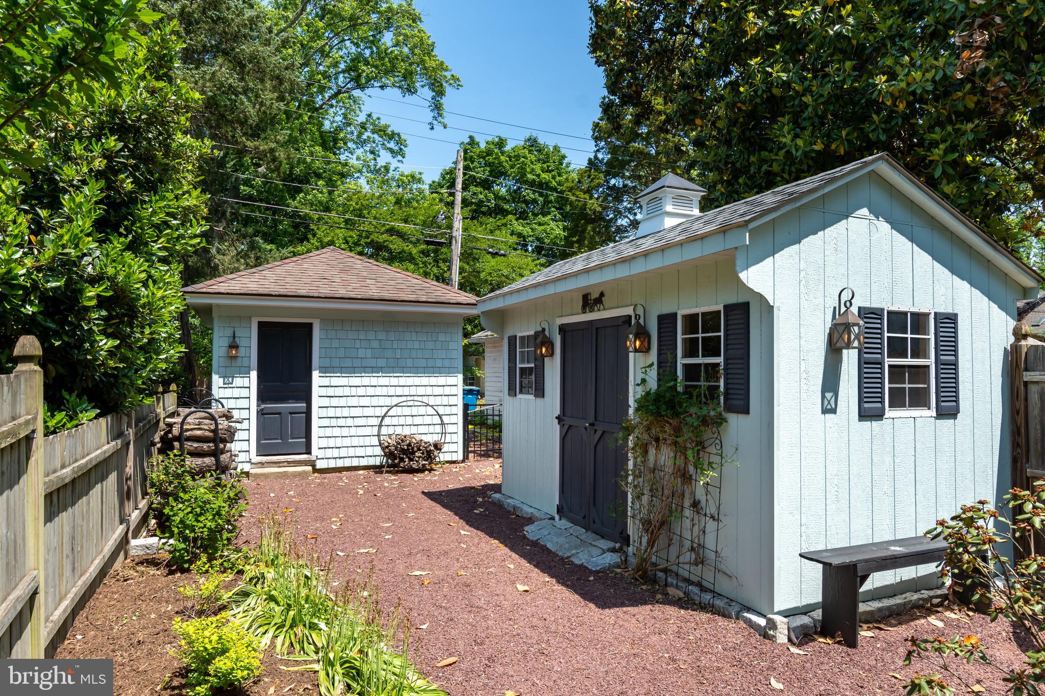 EASTON HISTORIC DISTRICT - Residential