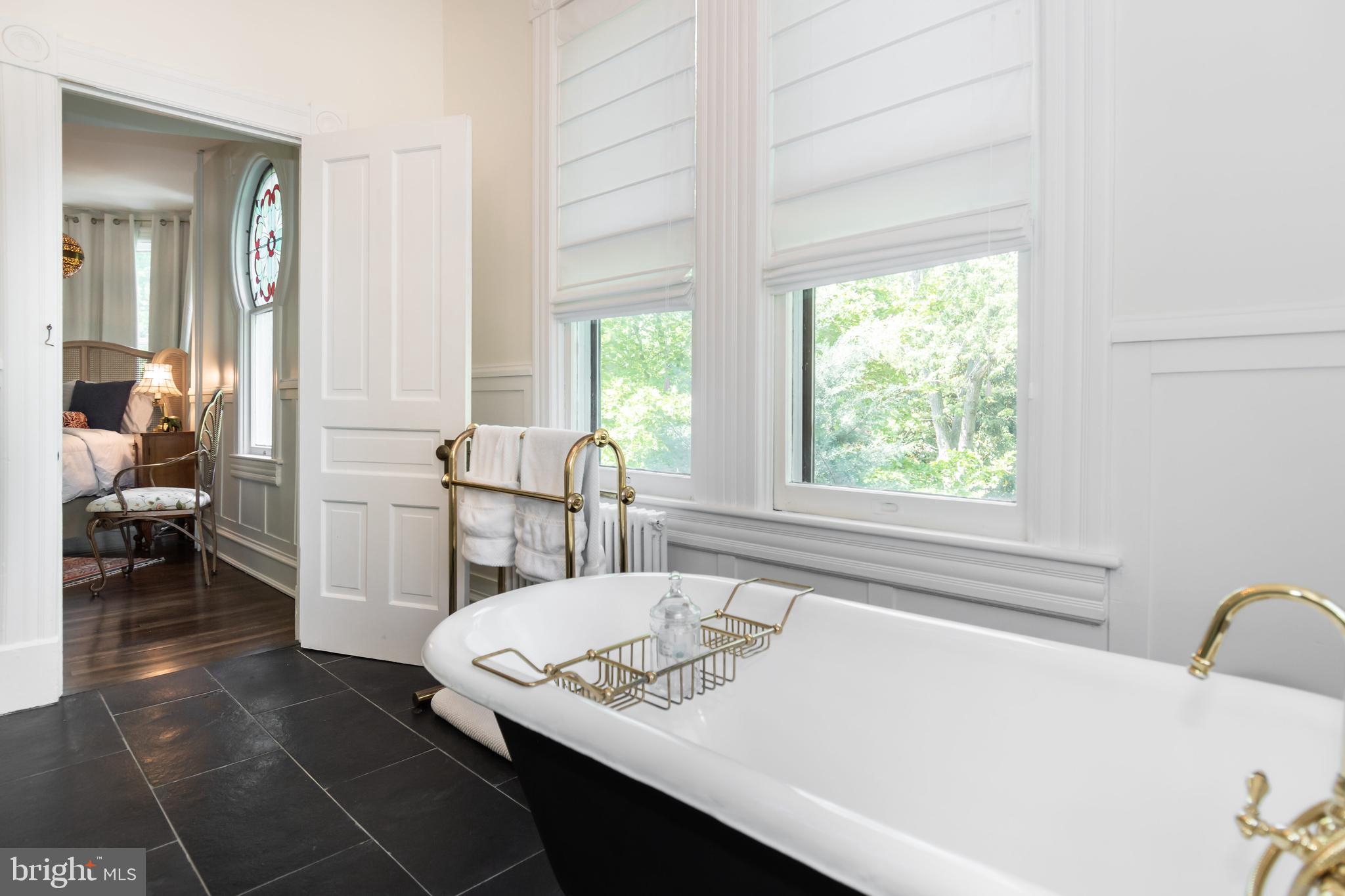 EASTON HISTORIC DISTRICT - Residential