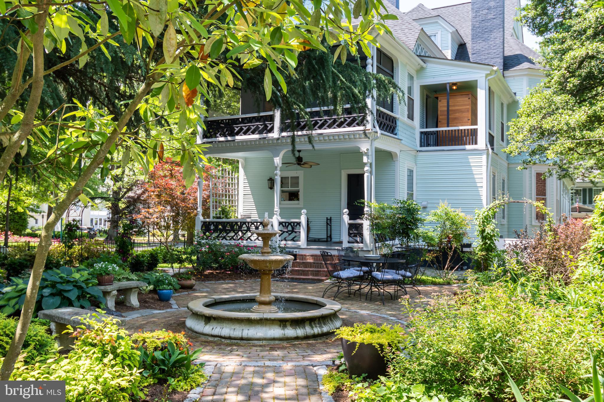 EASTON HISTORIC DISTRICT - Residential